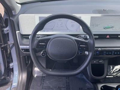 2024 Hyundai IONIQ 5 SE Standard Range