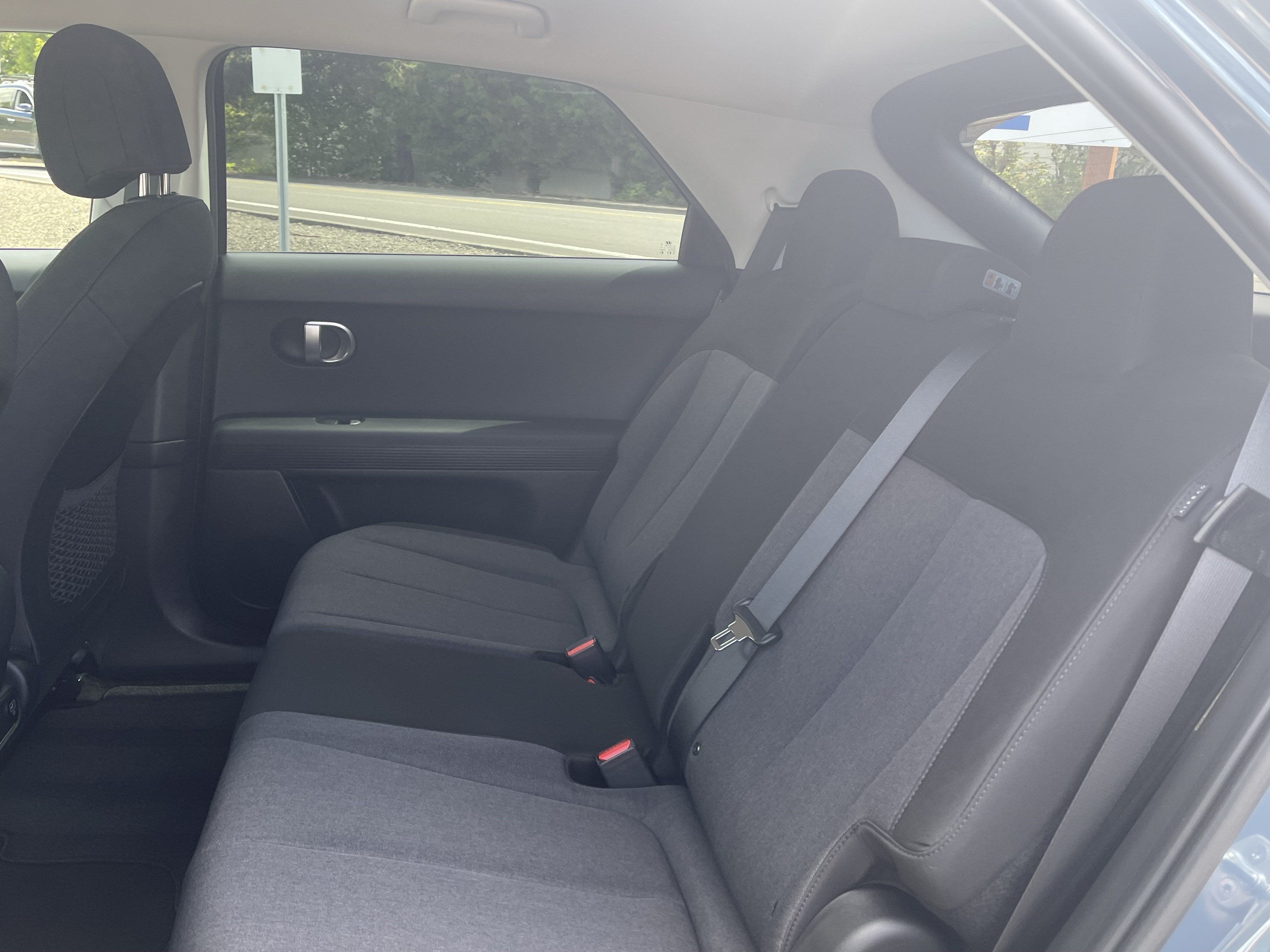 2024 Hyundai IONIQ 5 SE Standard Range