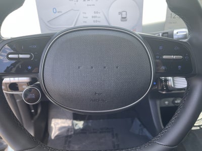2024 Hyundai IONIQ 5 SE Standard Range