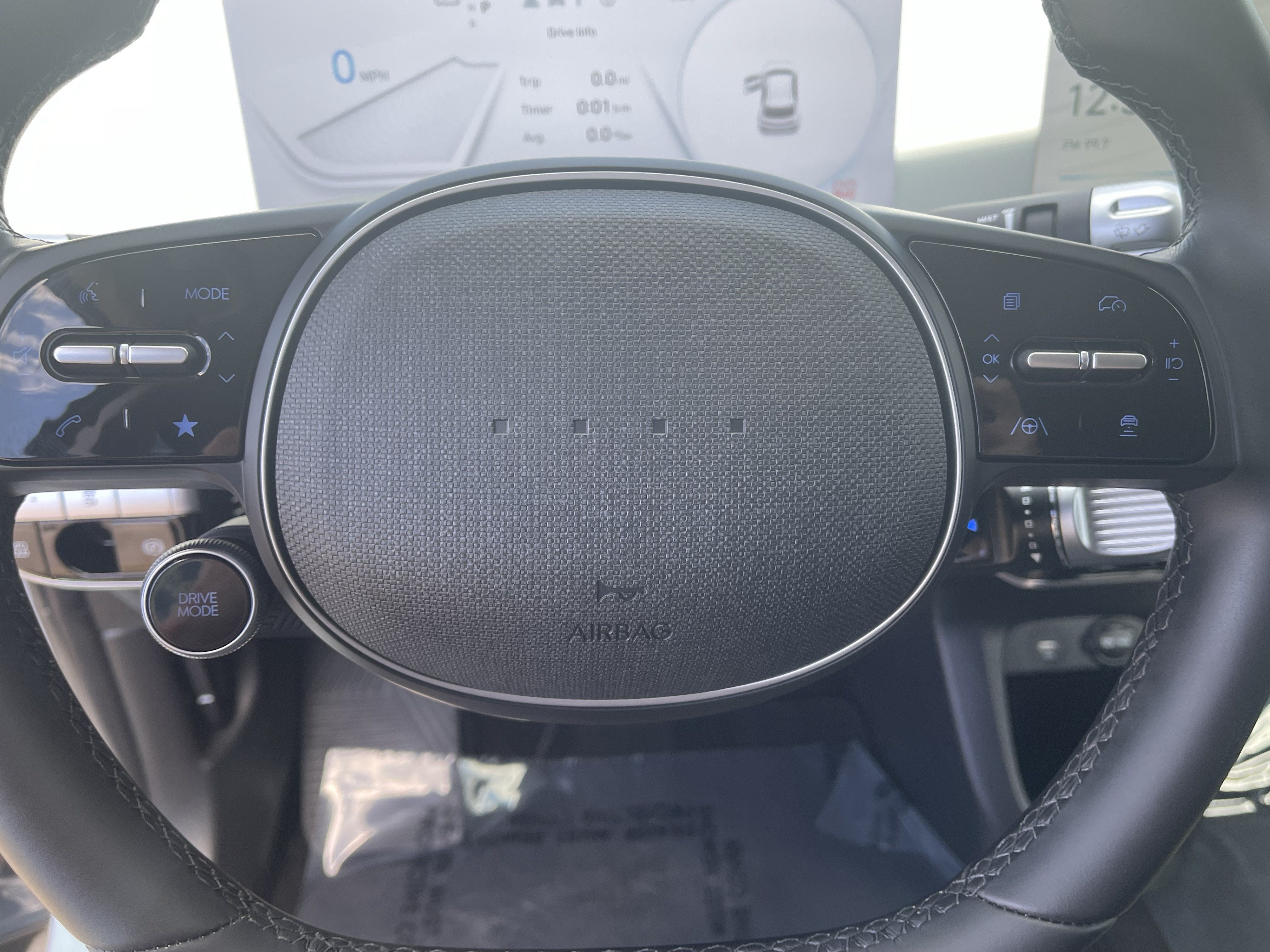 2024 Hyundai IONIQ 5 SE Standard Range
