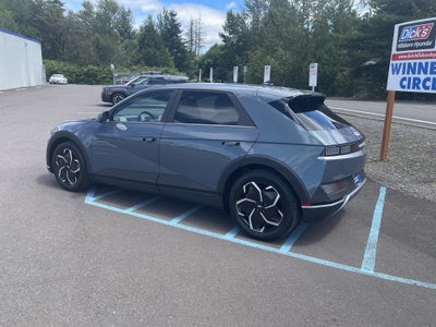 2024 Hyundai IONIQ 5 SE Standard Range