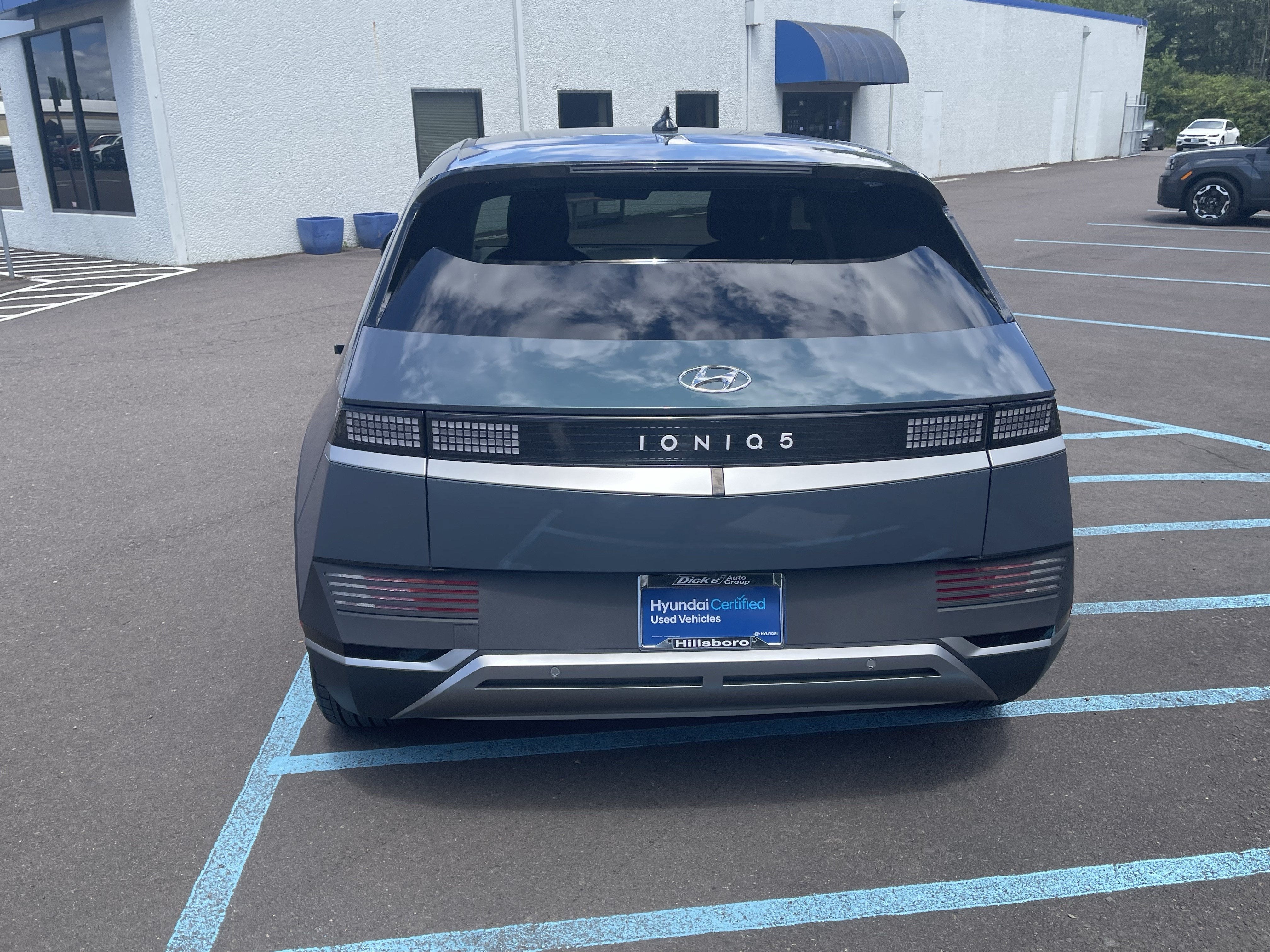 2024 Hyundai IONIQ 5 SE Standard Range