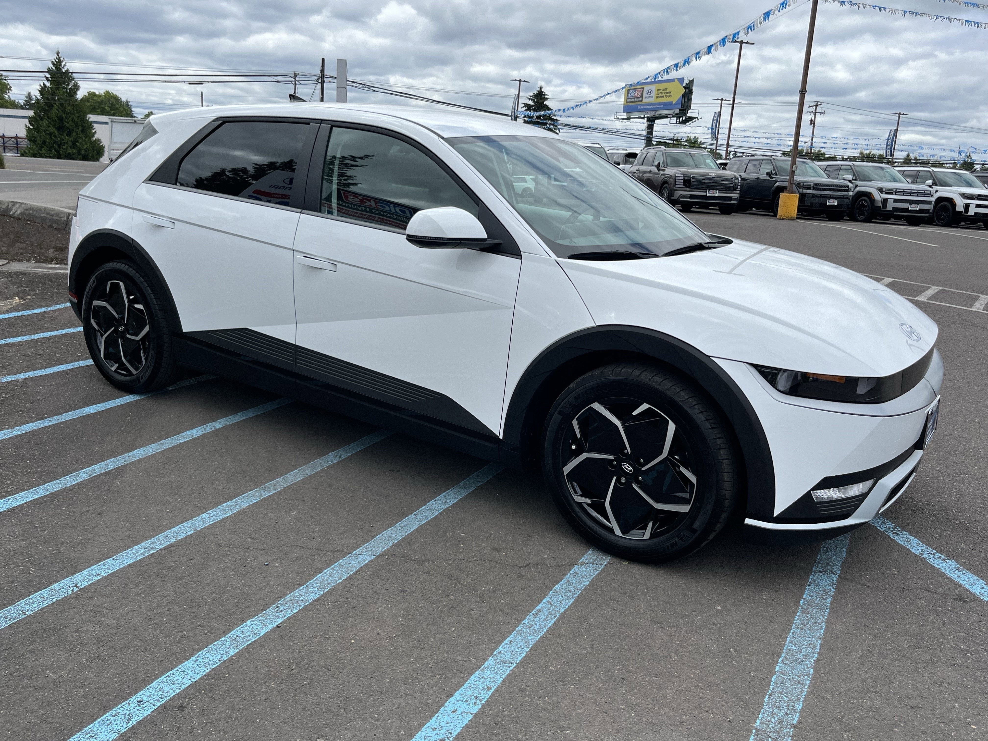 2024 Hyundai IONIQ 5 SE
