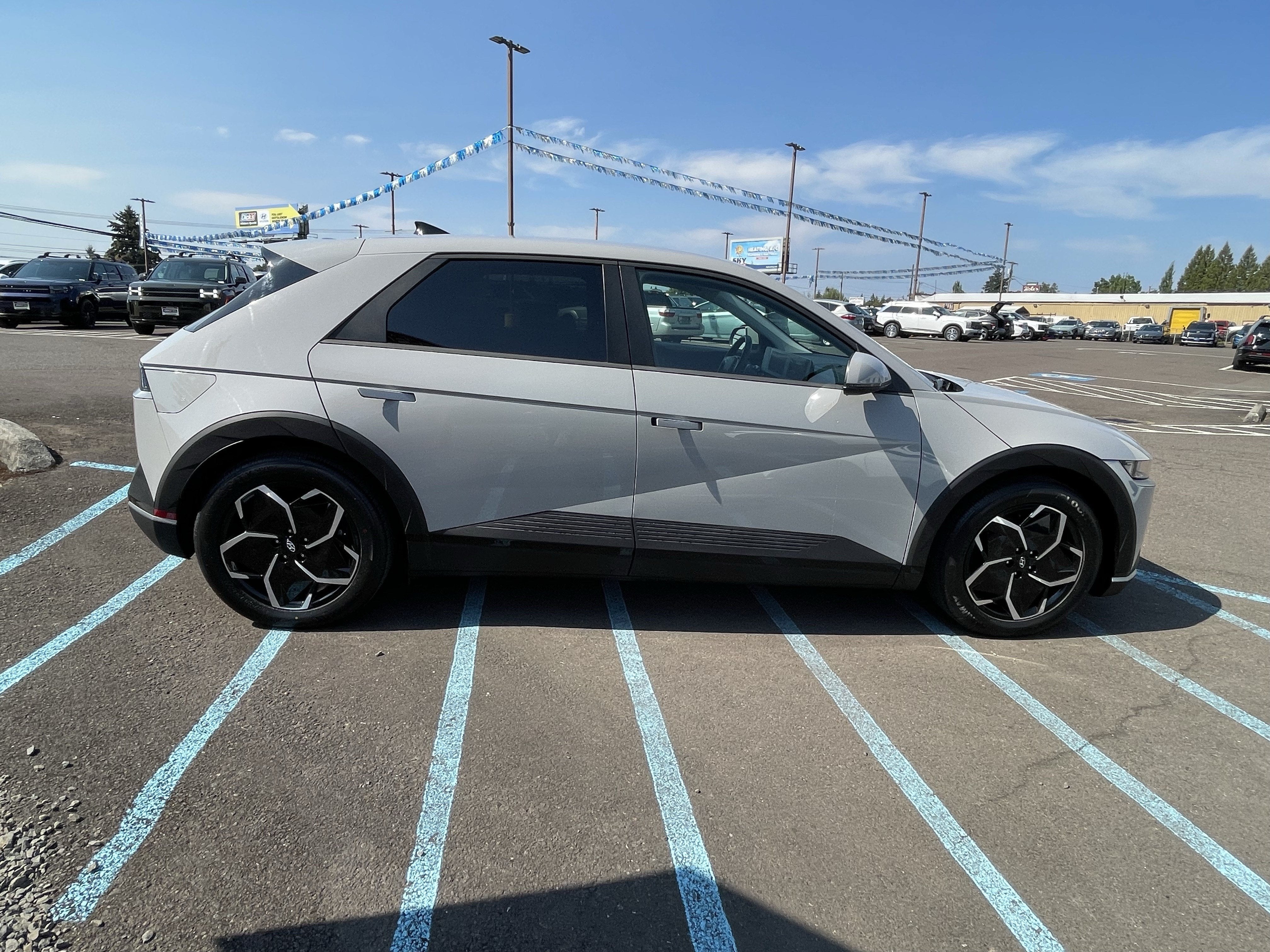2024 Hyundai IONIQ 5 SE