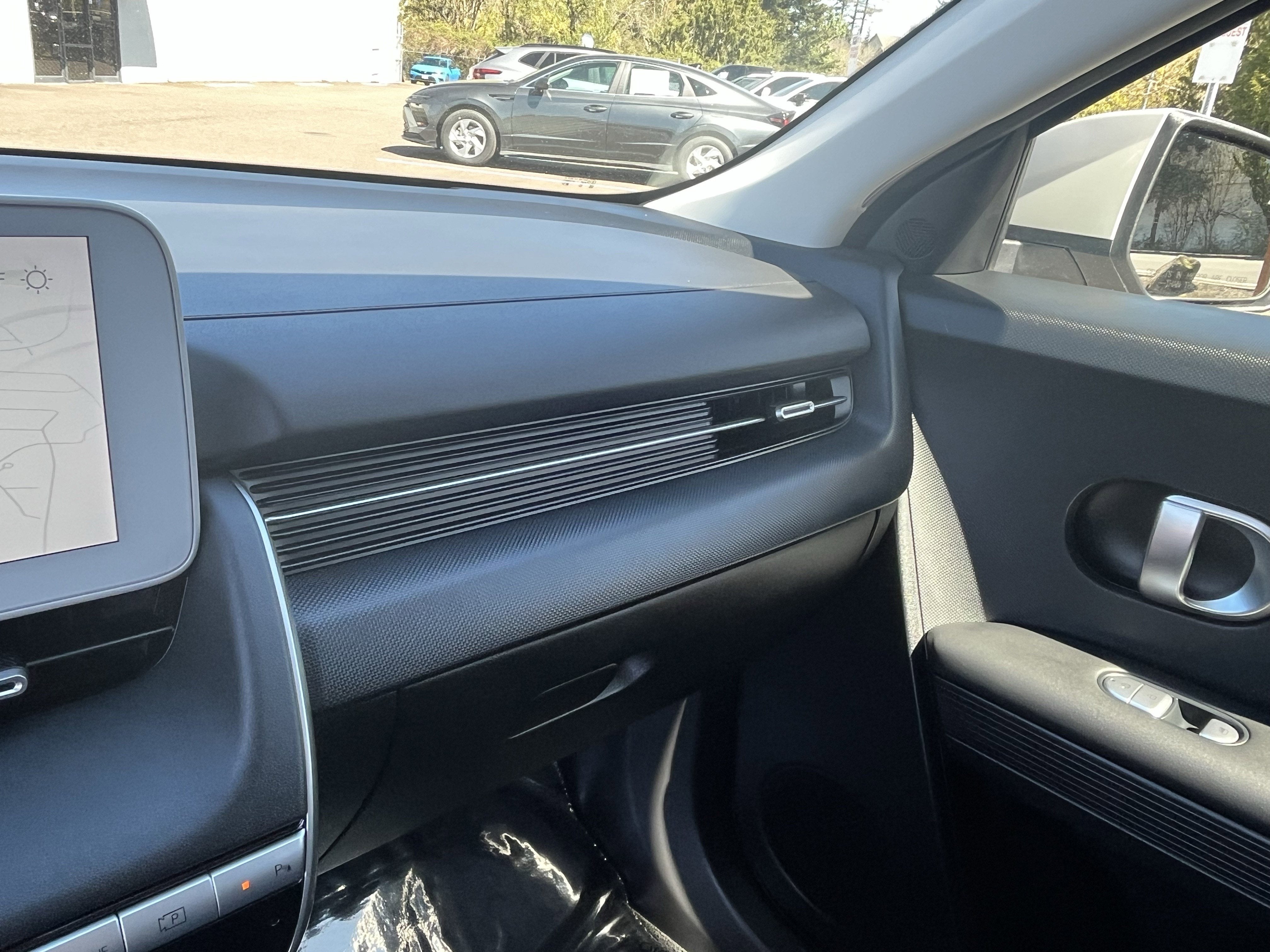 2024 Hyundai IONIQ 5 SE