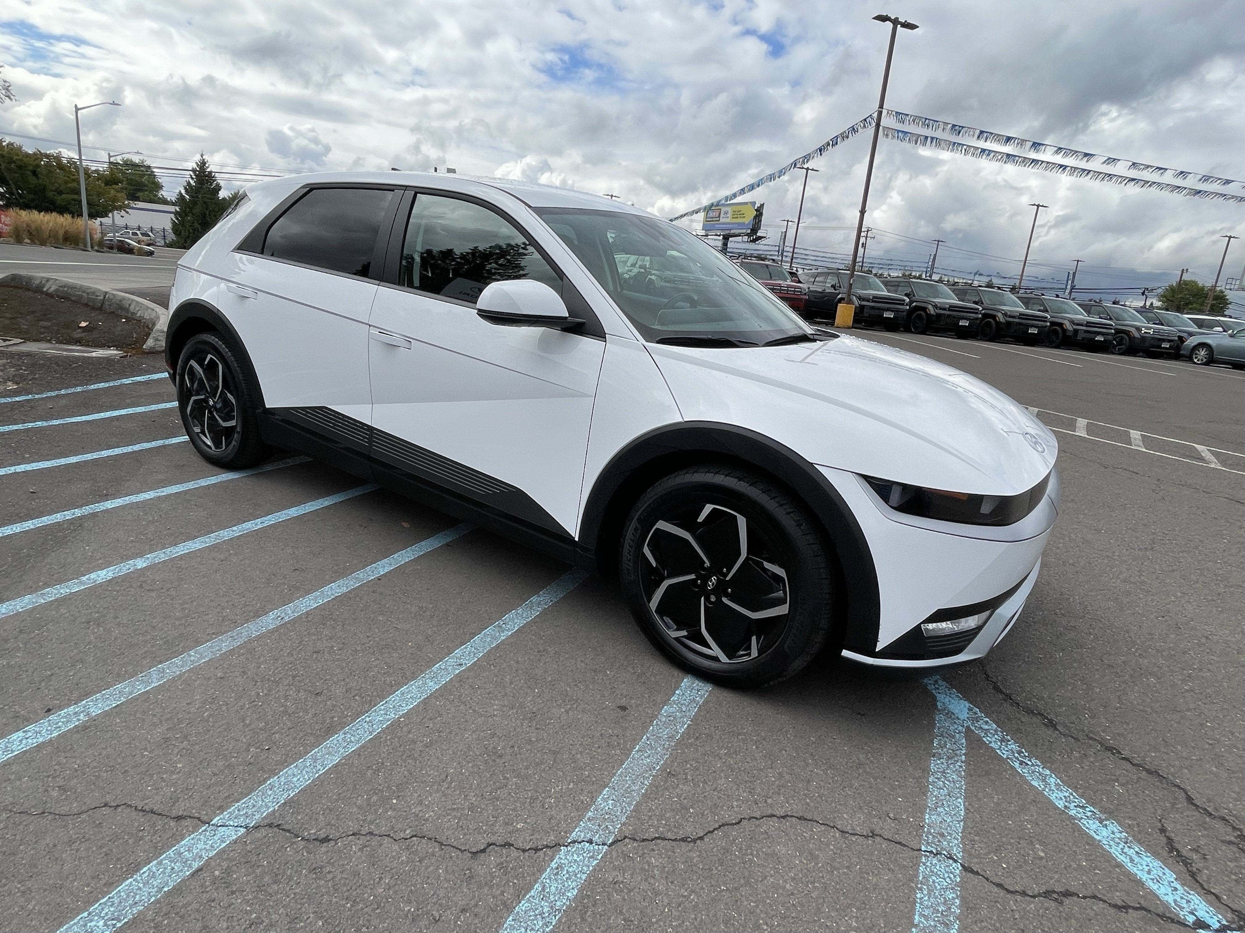 2024 Hyundai IONIQ 5 SE
