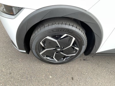 2024 Hyundai IONIQ 5 SE
