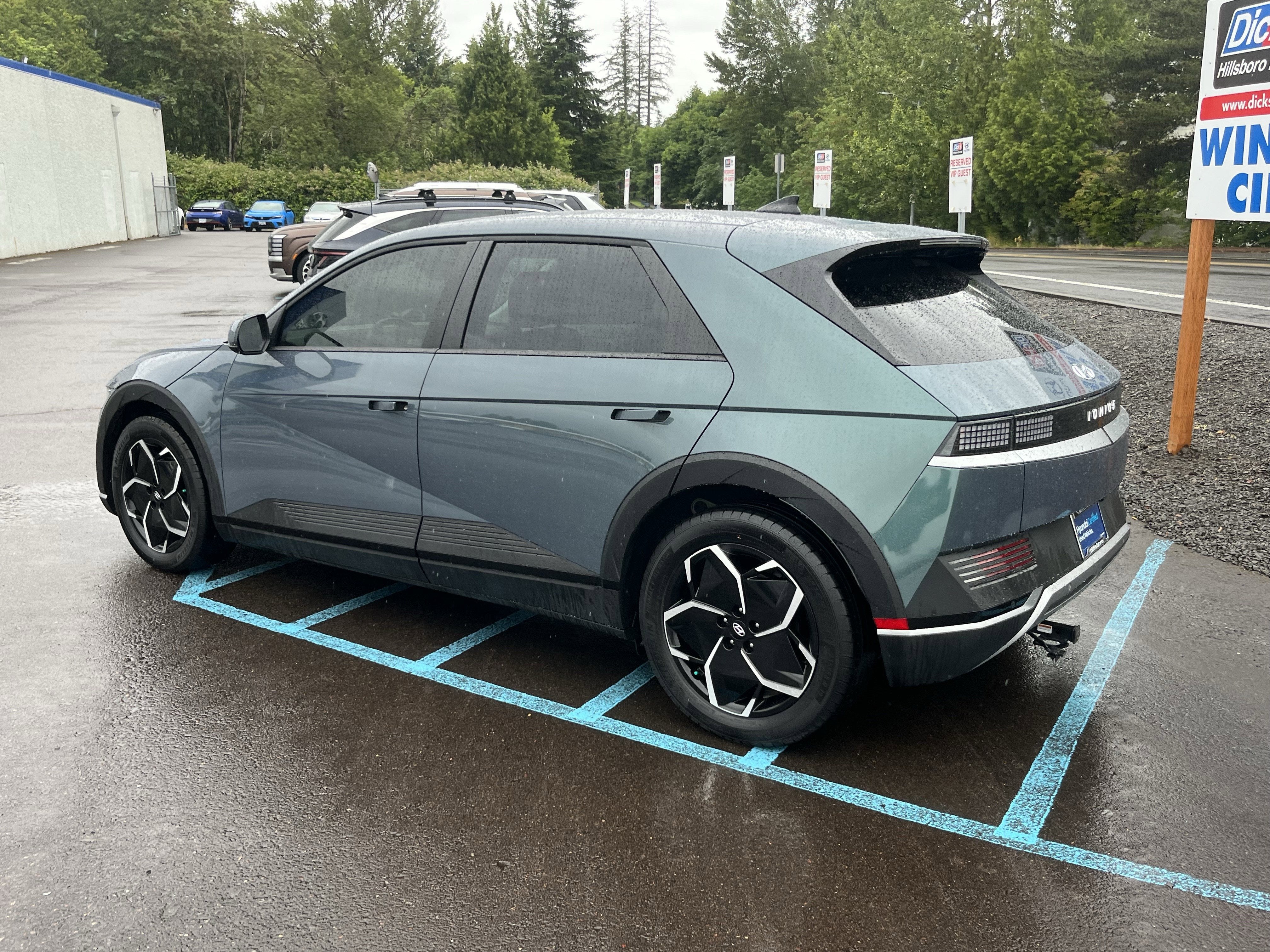 2024 Hyundai IONIQ 5 SE