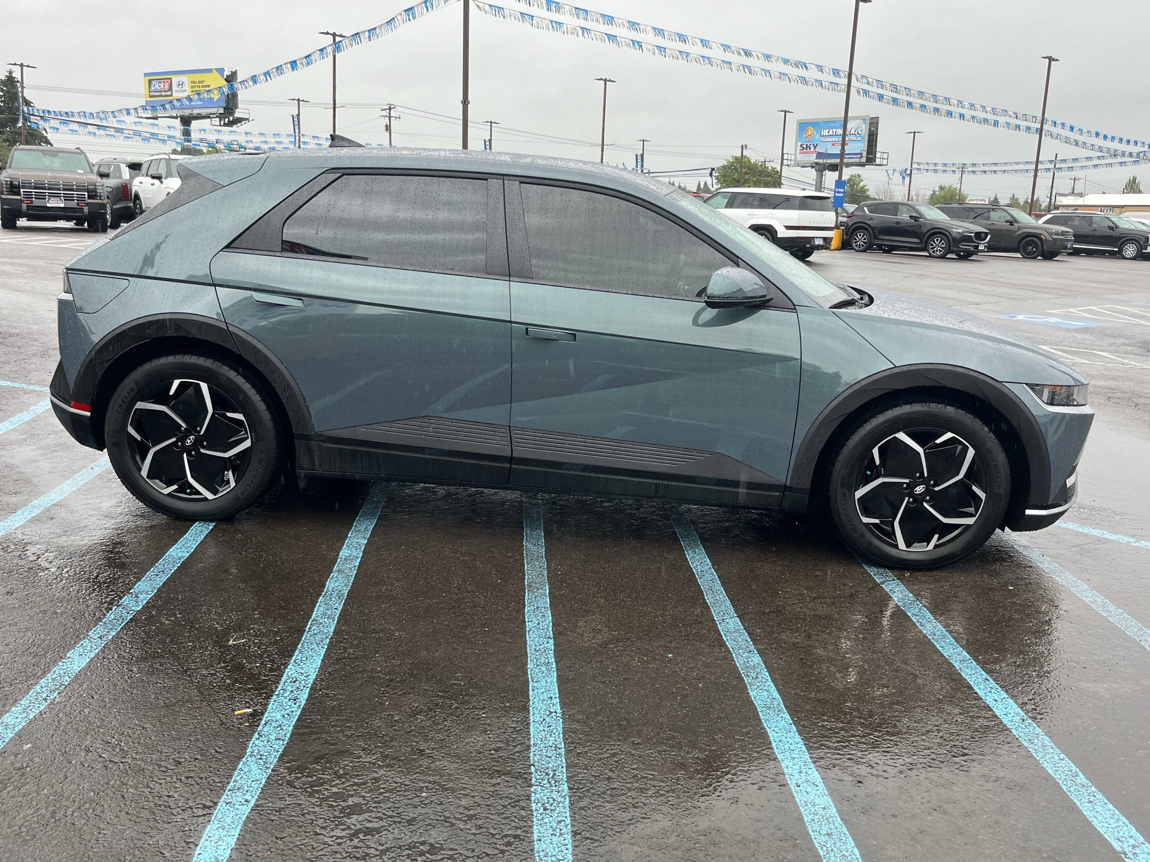 2024 Hyundai IONIQ 5 SE
