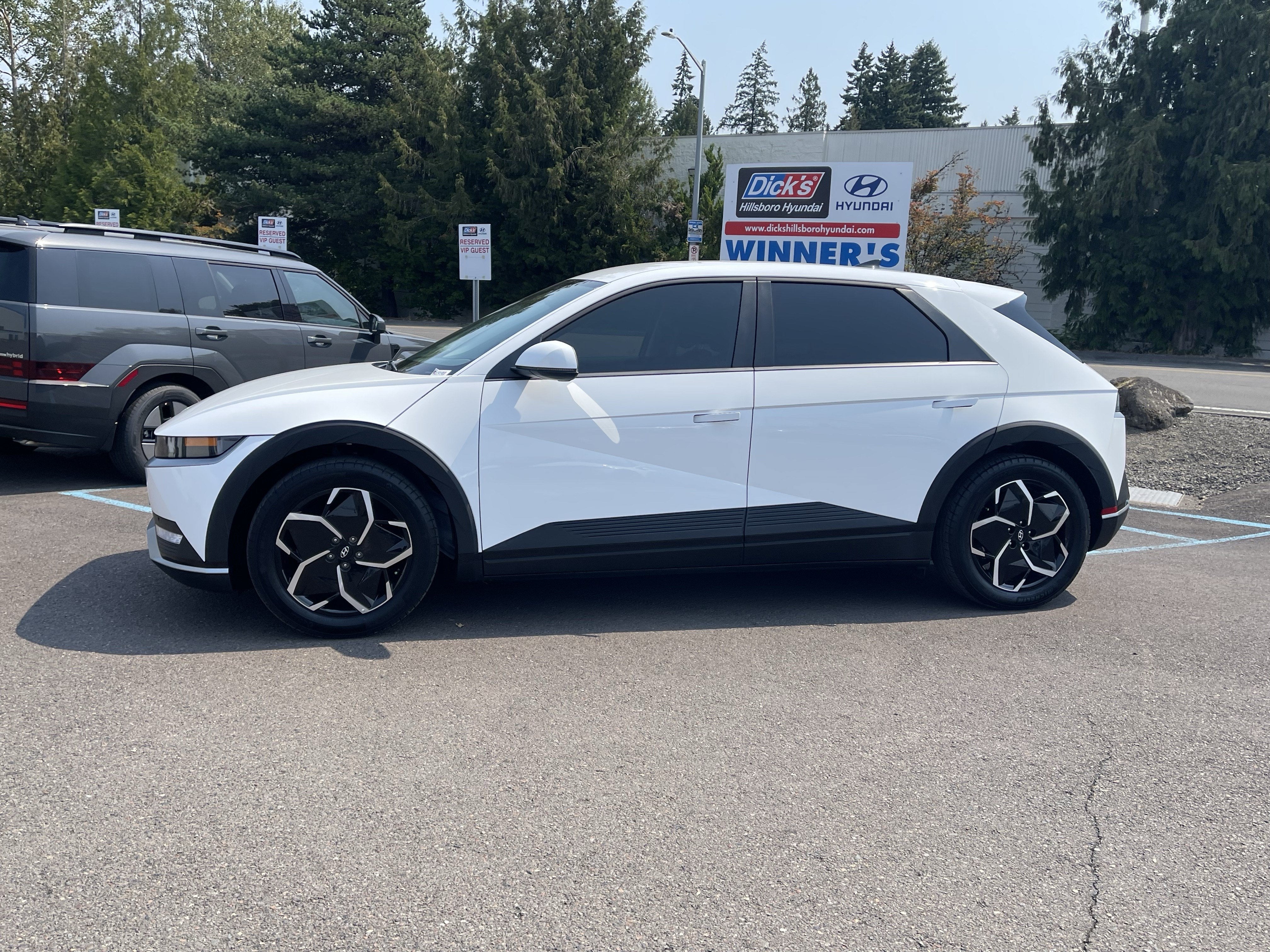 2024 Hyundai IONIQ 5 SEL