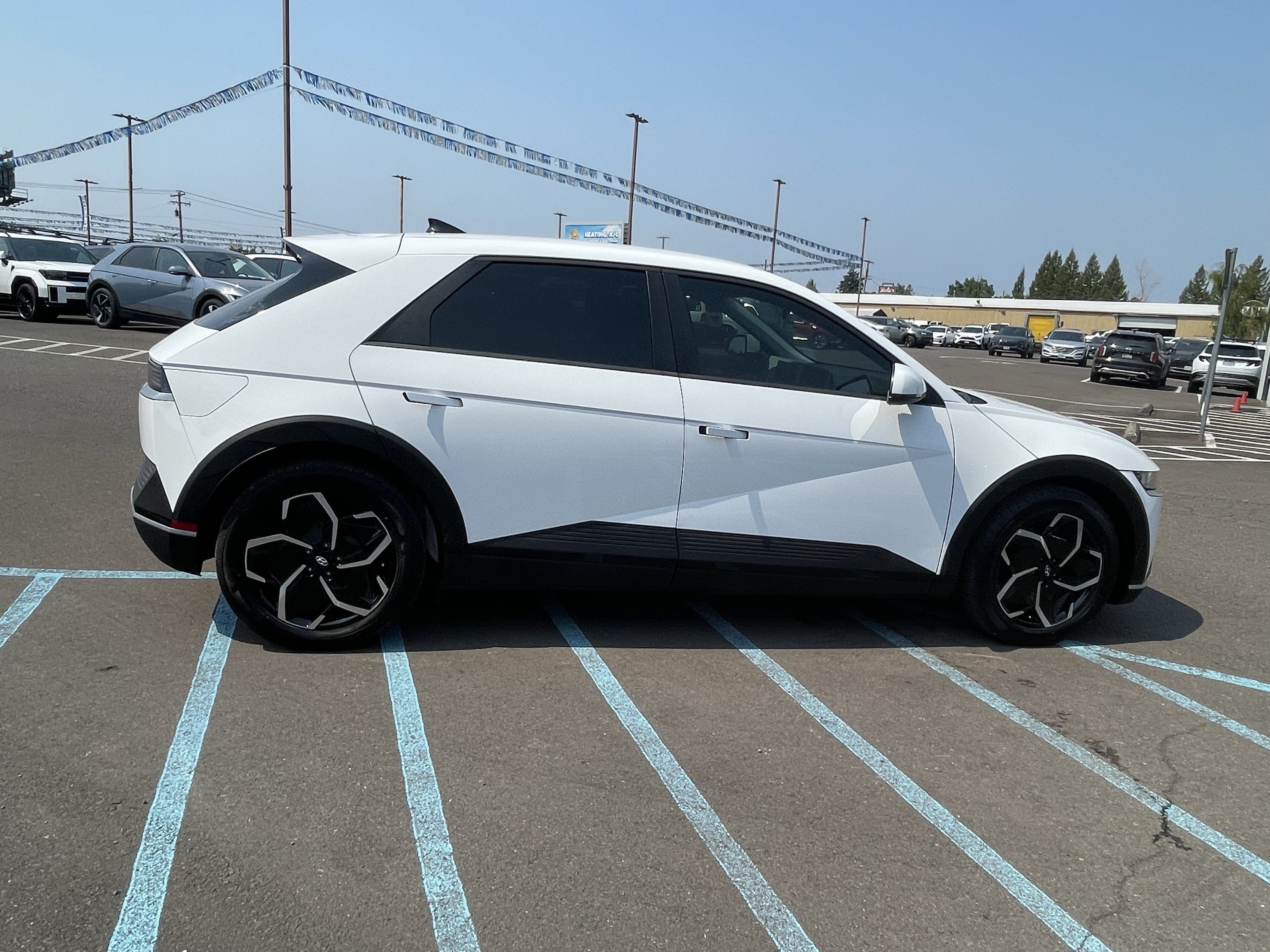 2024 Hyundai IONIQ 5 SEL