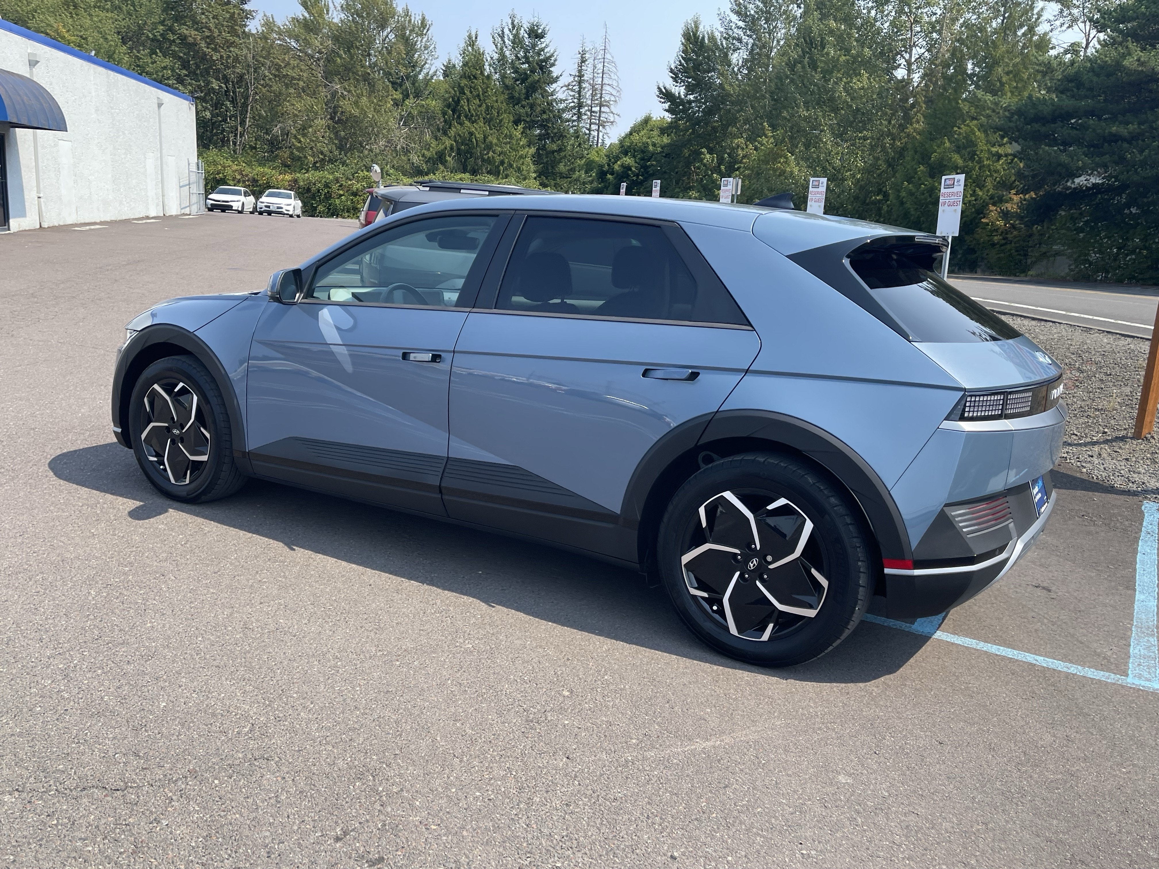 2024 Hyundai IONIQ 5 SEL