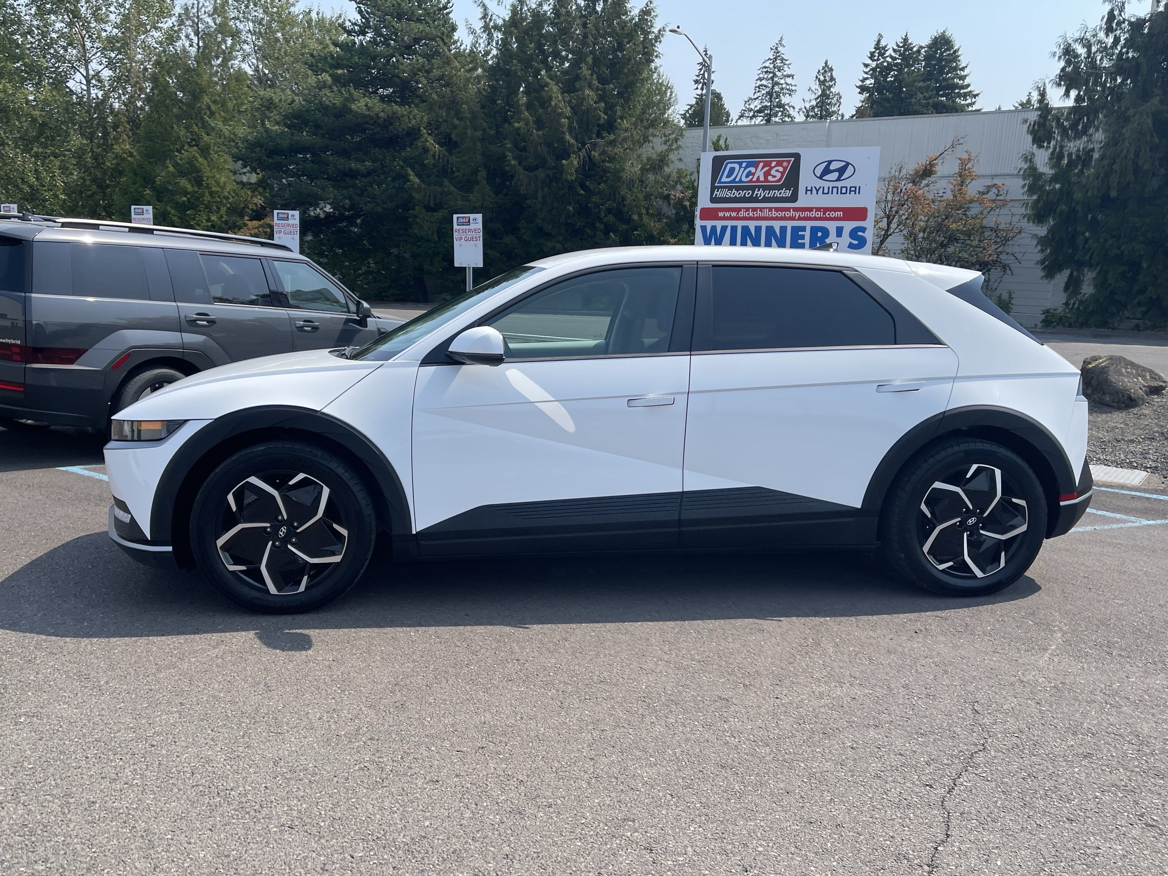 2024 Hyundai IONIQ 5 SEL