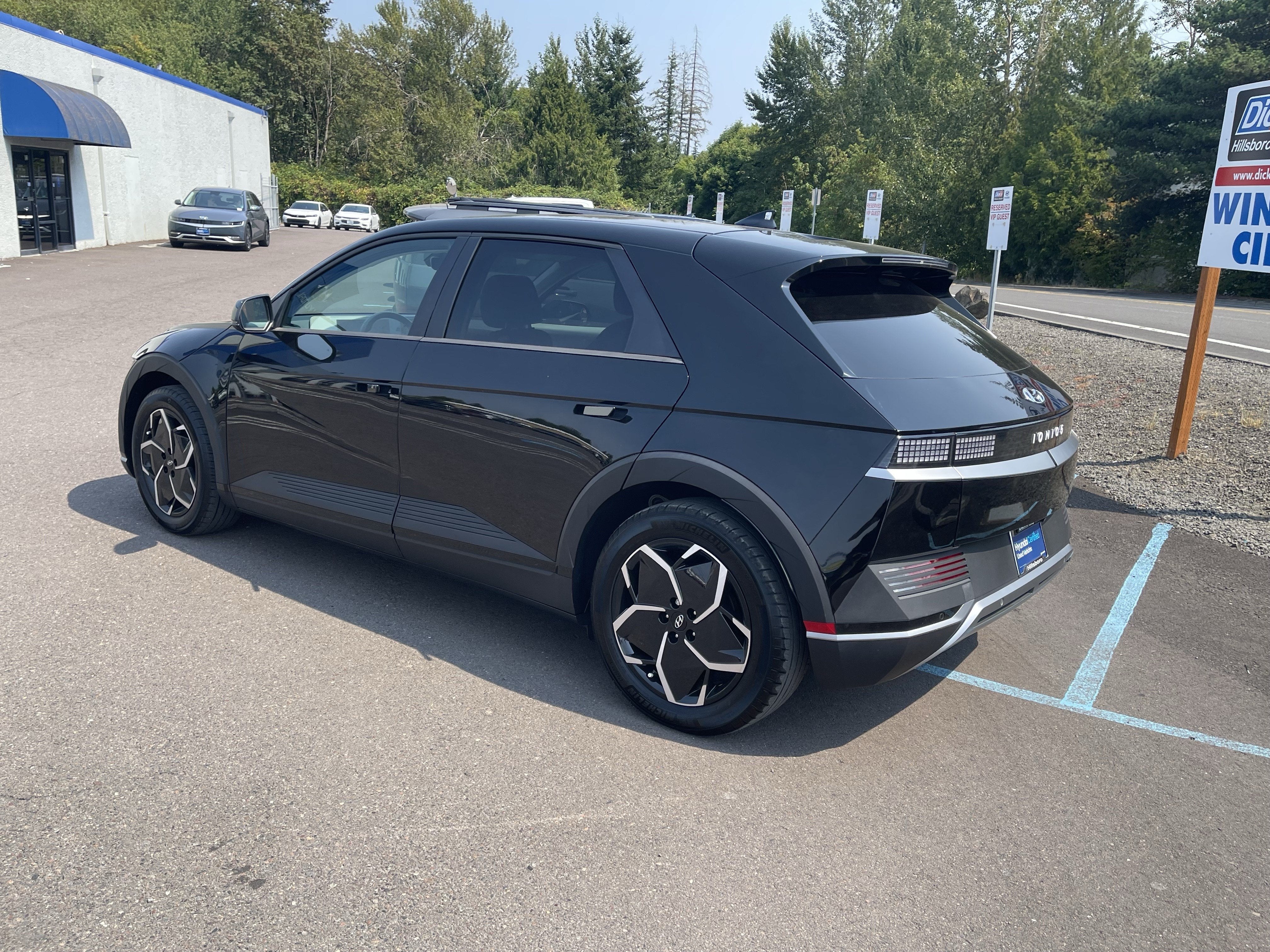 2024 Hyundai IONIQ 5 SEL