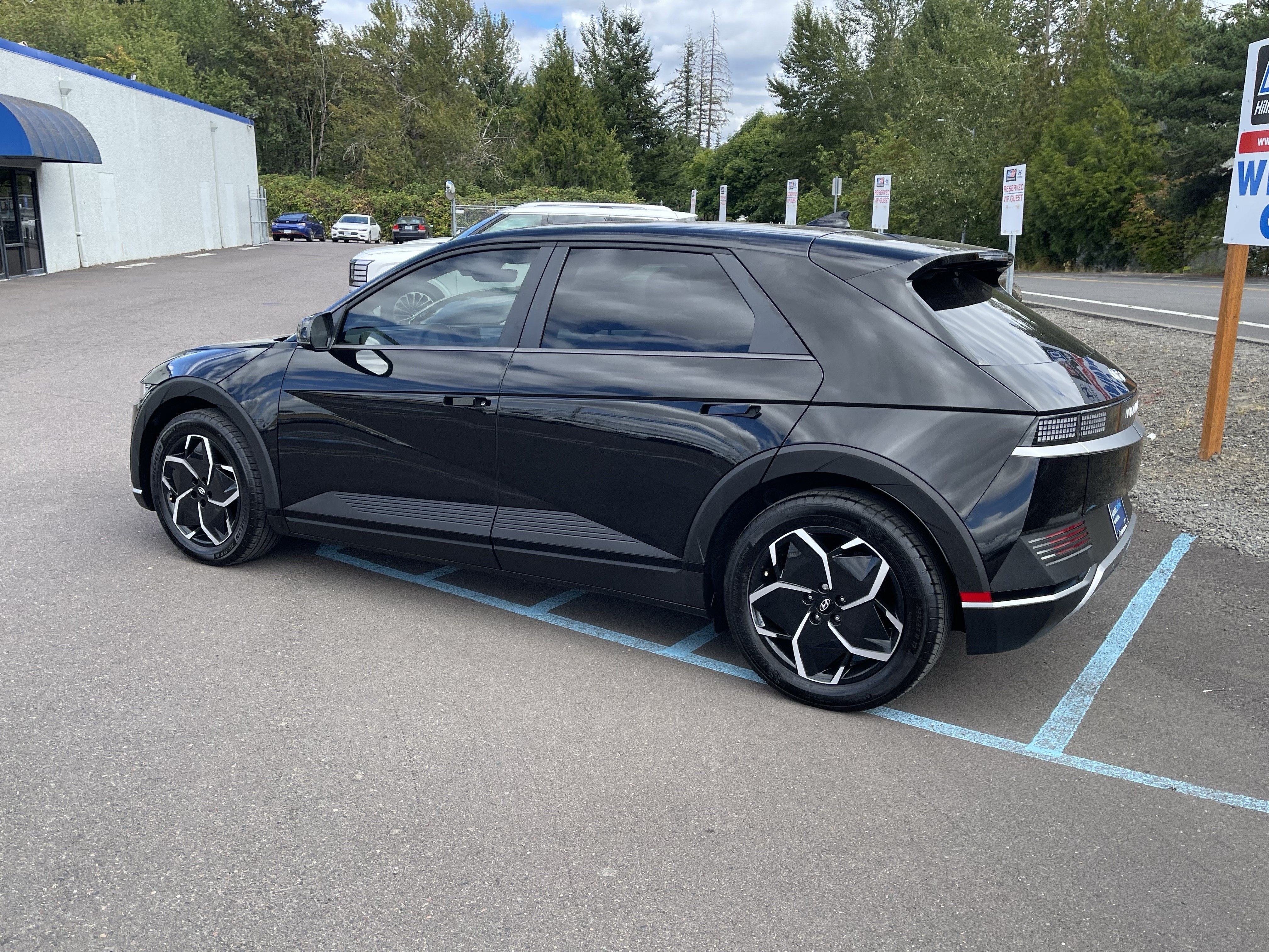 2024 Hyundai IONIQ 5 SEL