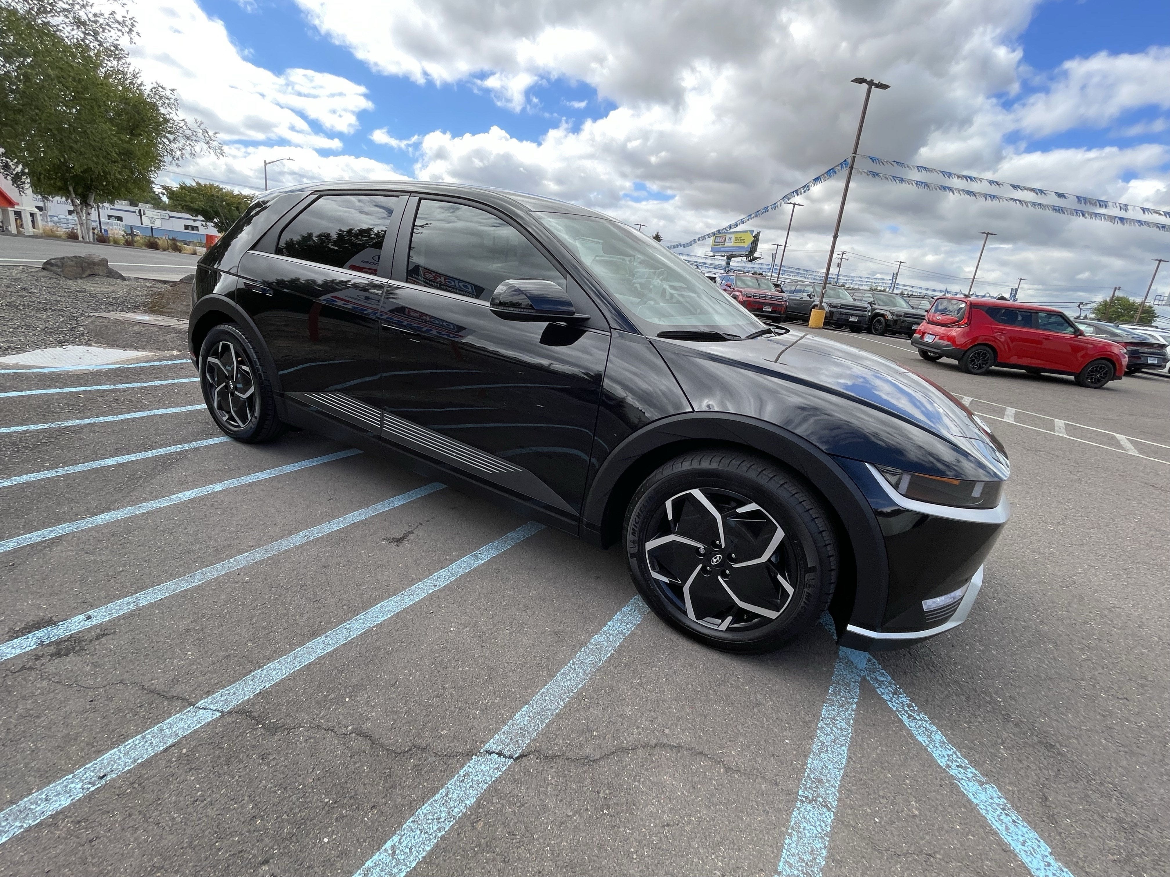2024 Hyundai IONIQ 5 SEL