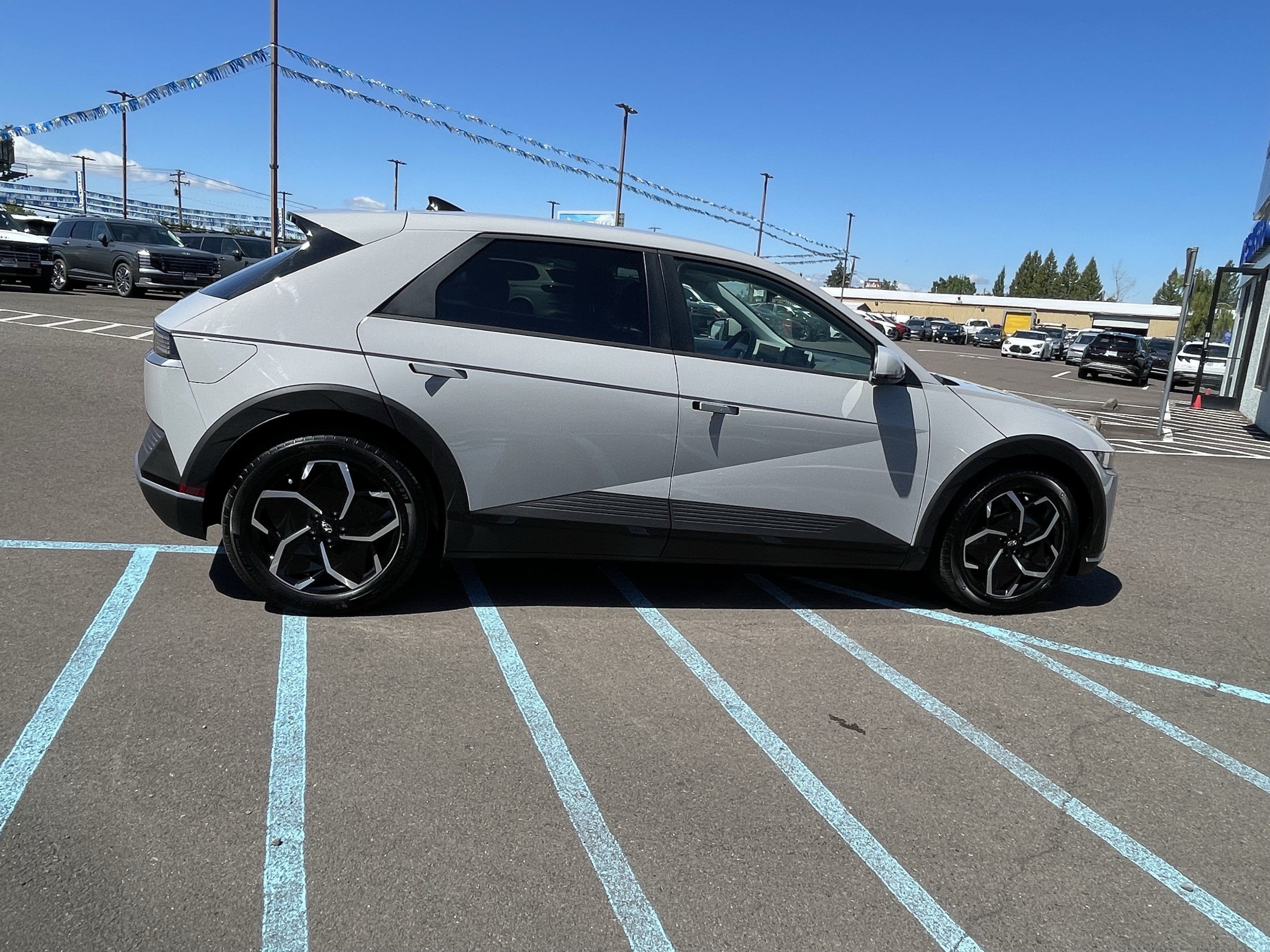 2024 Hyundai IONIQ 5 SEL