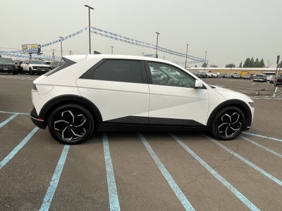 2024 Hyundai IONIQ 5 SEL