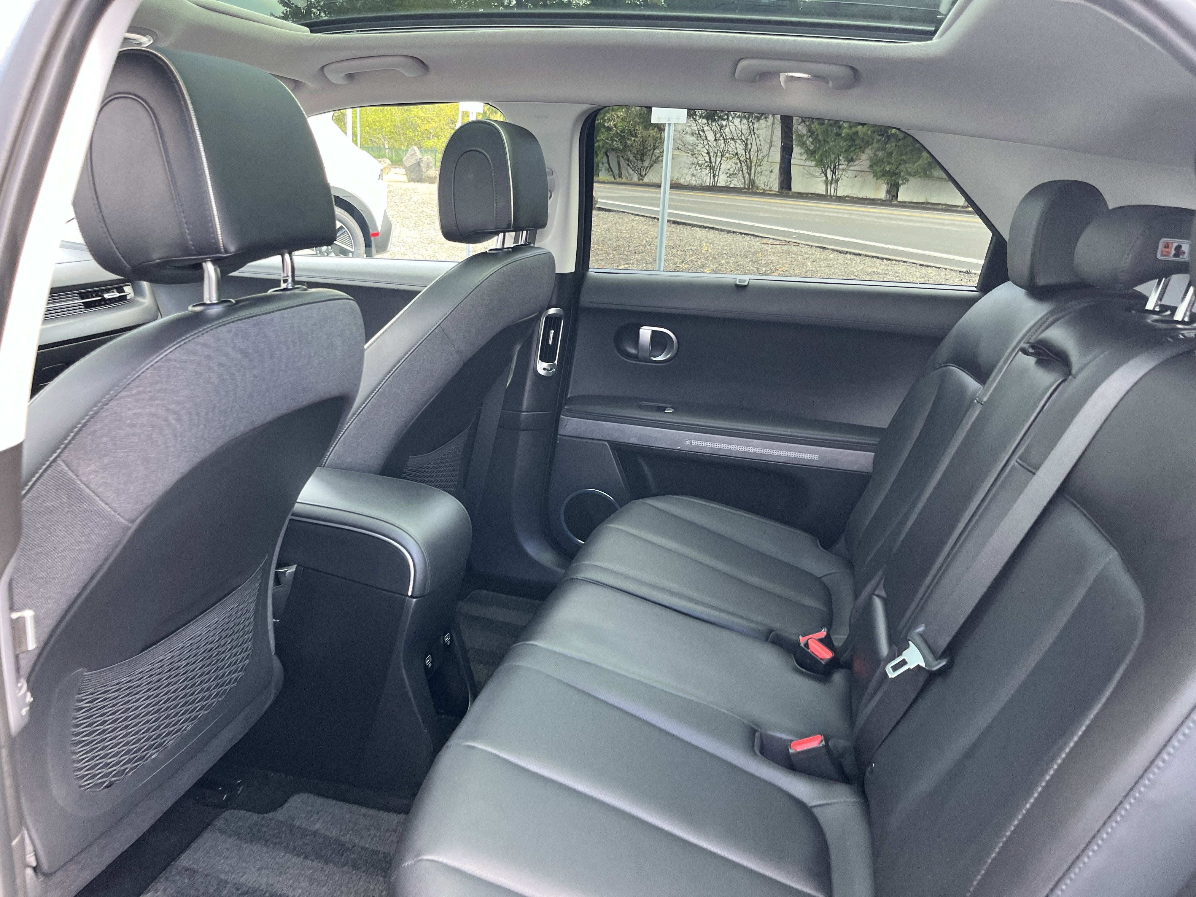 2024 Hyundai IONIQ 5 Limited