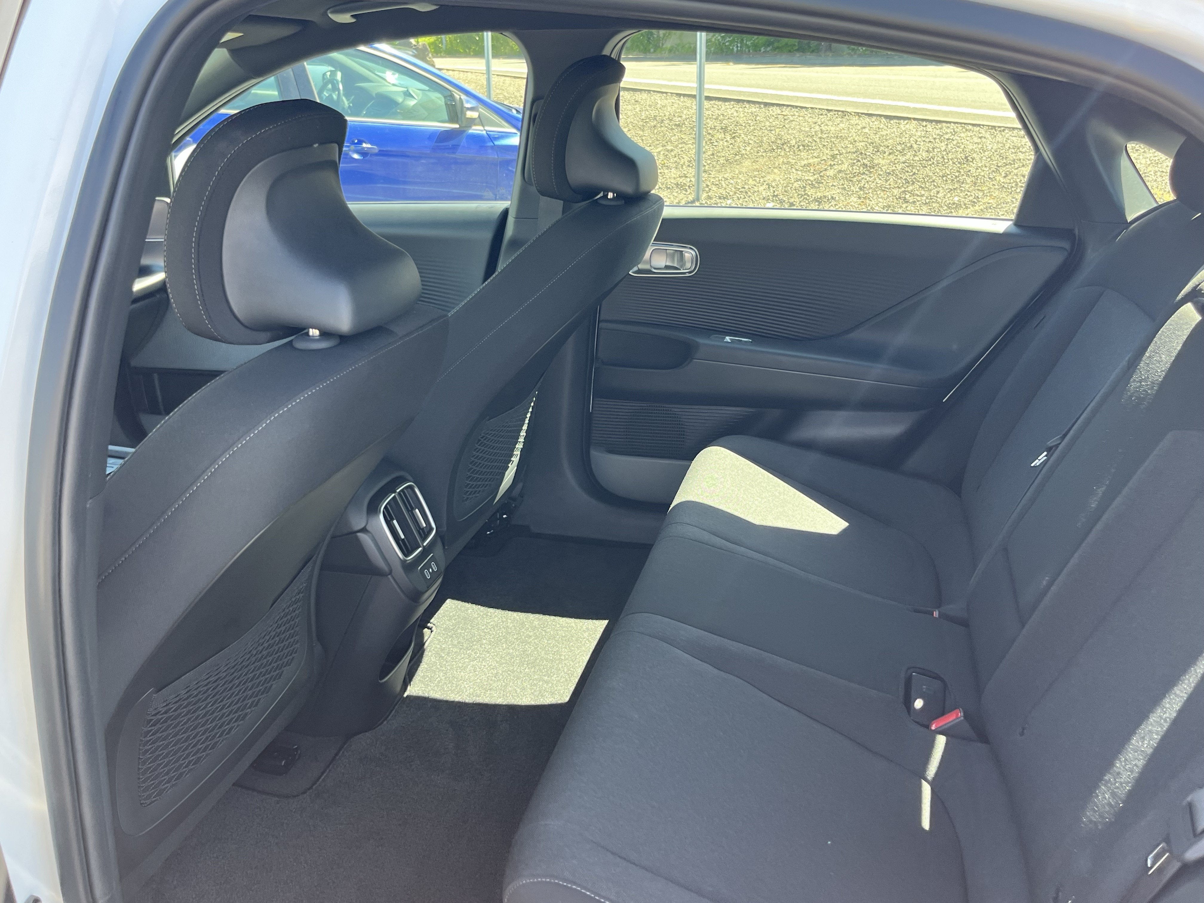 2025 Hyundai IONIQ 6 SE Standard Range