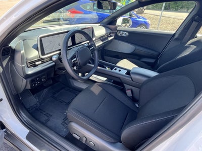 2025 Hyundai IONIQ 6 SE Standard Range
