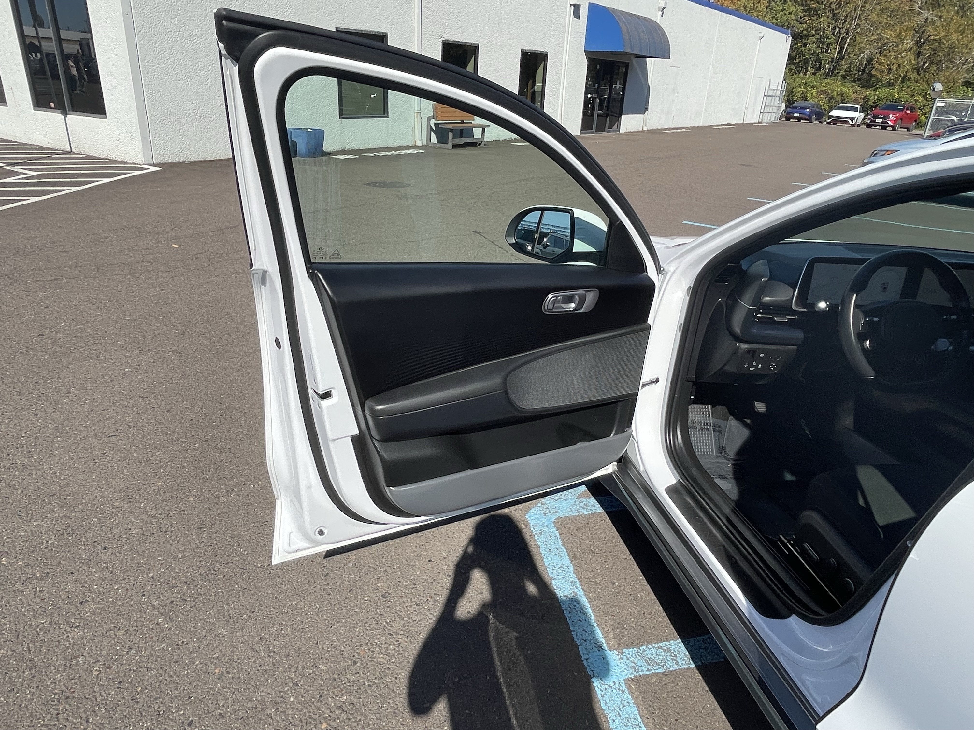 2024 Hyundai IONIQ 6 SE