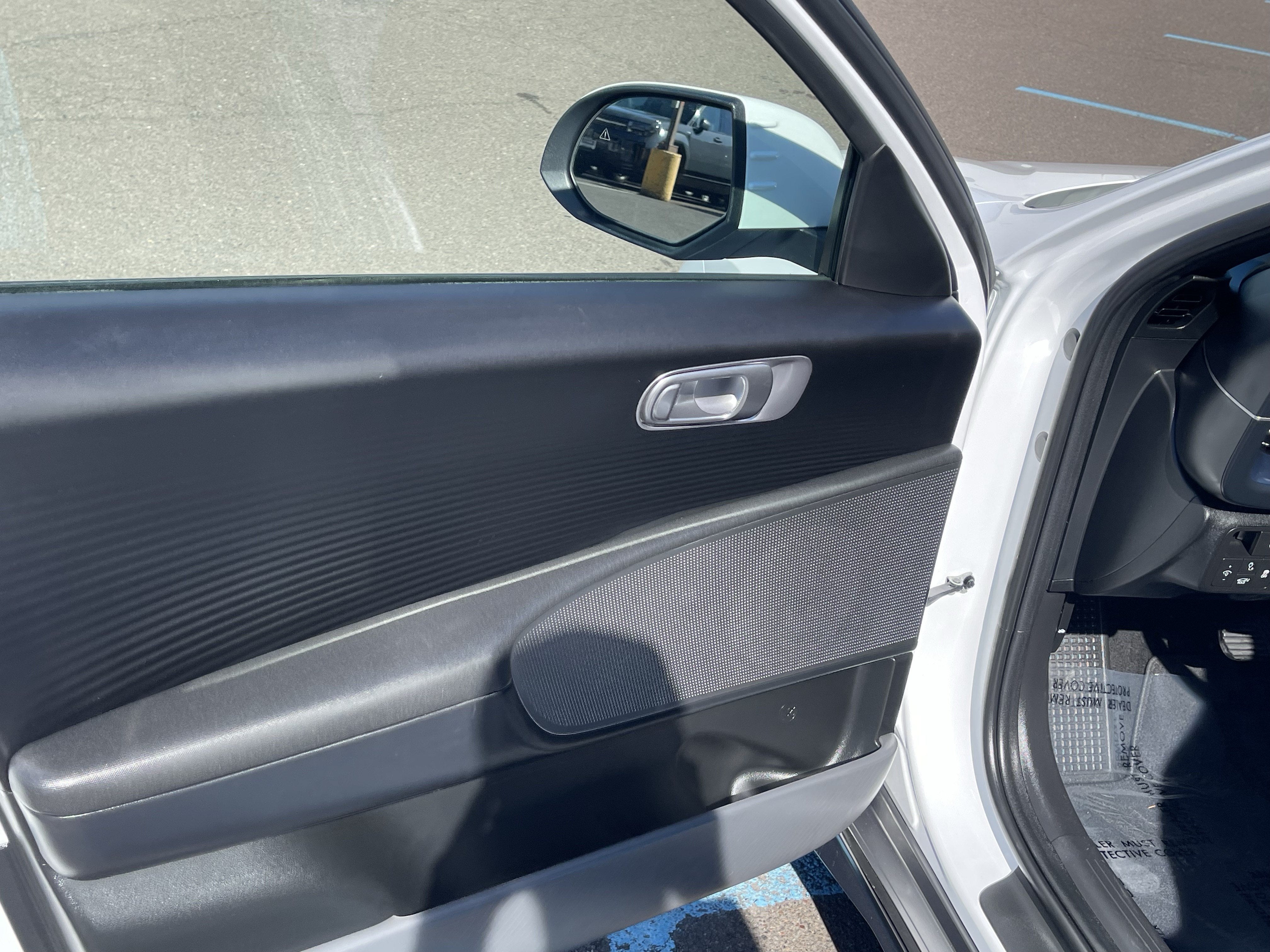 2024 Hyundai IONIQ 6 SE