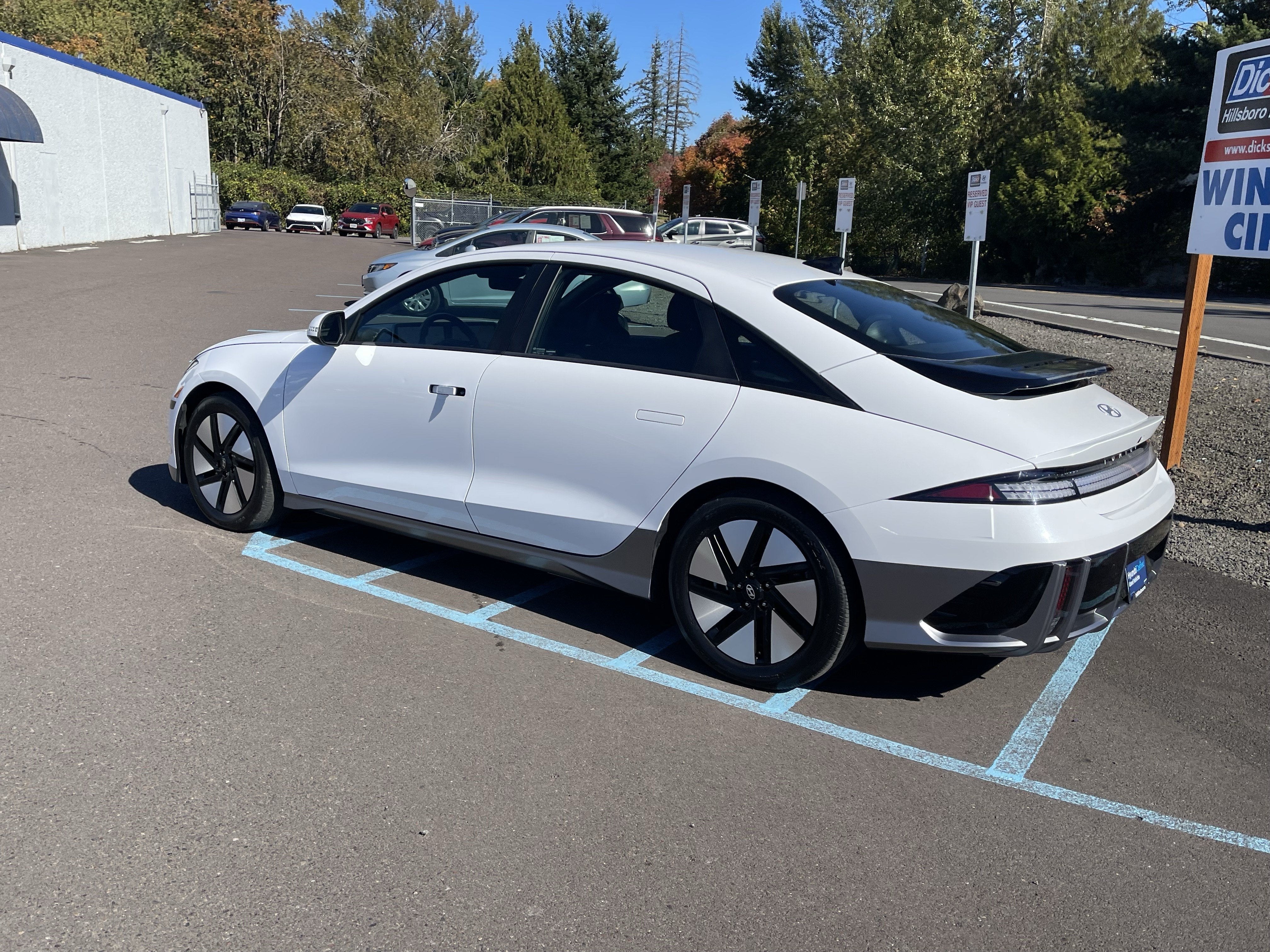 2024 Hyundai IONIQ 6 SE