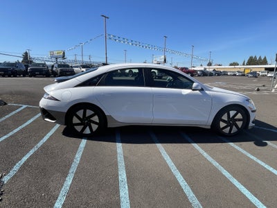 2024 Hyundai IONIQ 6 SE