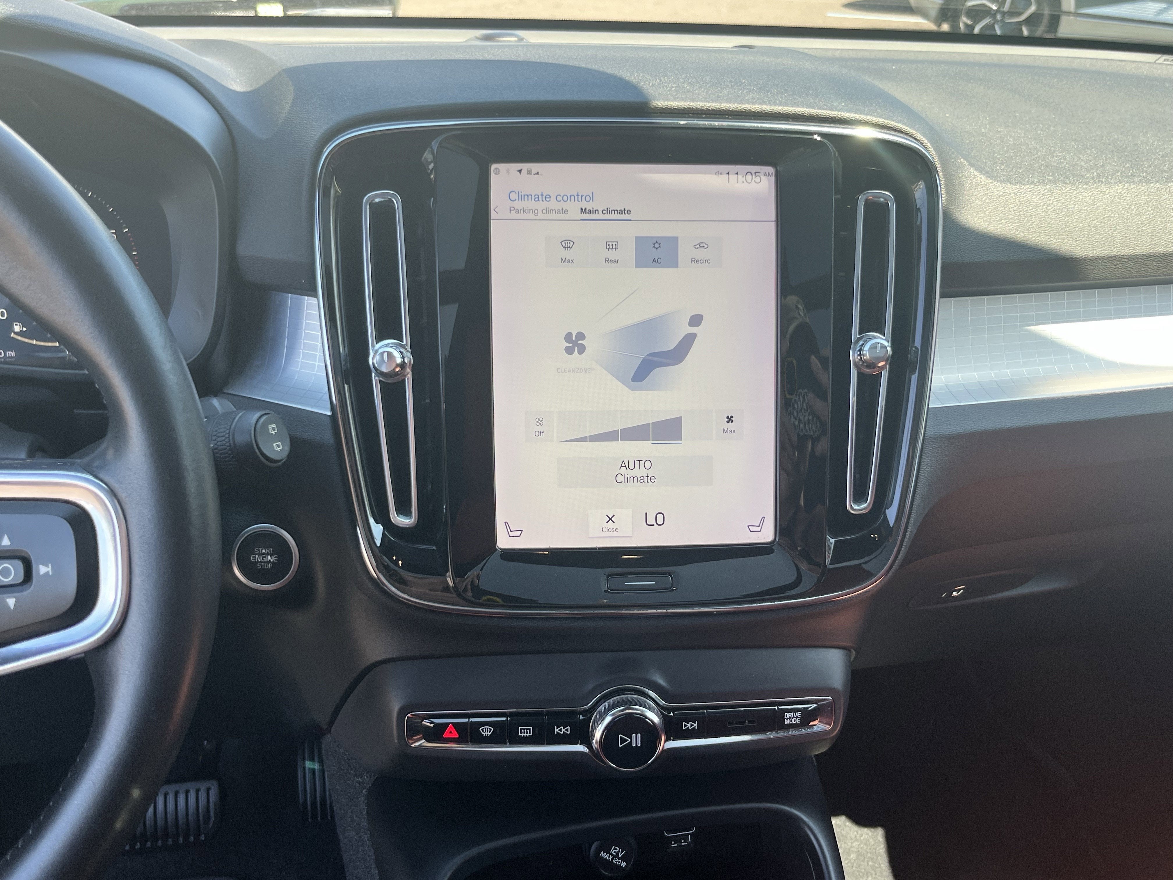 2019 Volvo XC40 Momentum