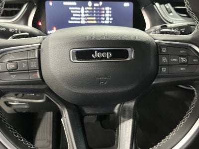 2025 Jeep Grand Cherokee GRAND CHEROKEE LAREDO 4X4