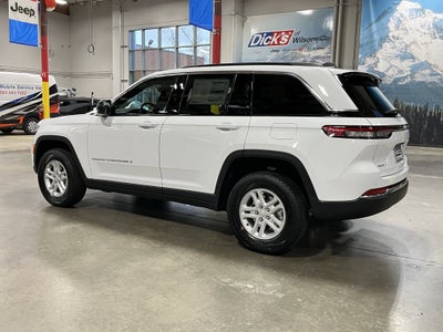 2025 Jeep Grand Cherokee GRAND CHEROKEE LAREDO 4X4