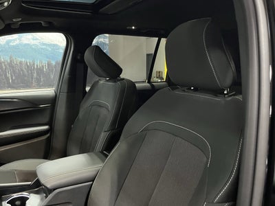 2026 Jeep Grand Cherokee GRAND CHEROKEE LAREDO X 4X4