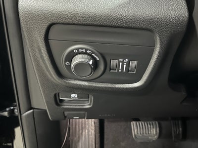 2026 Jeep Grand Cherokee GRAND CHEROKEE LAREDO X 4X4