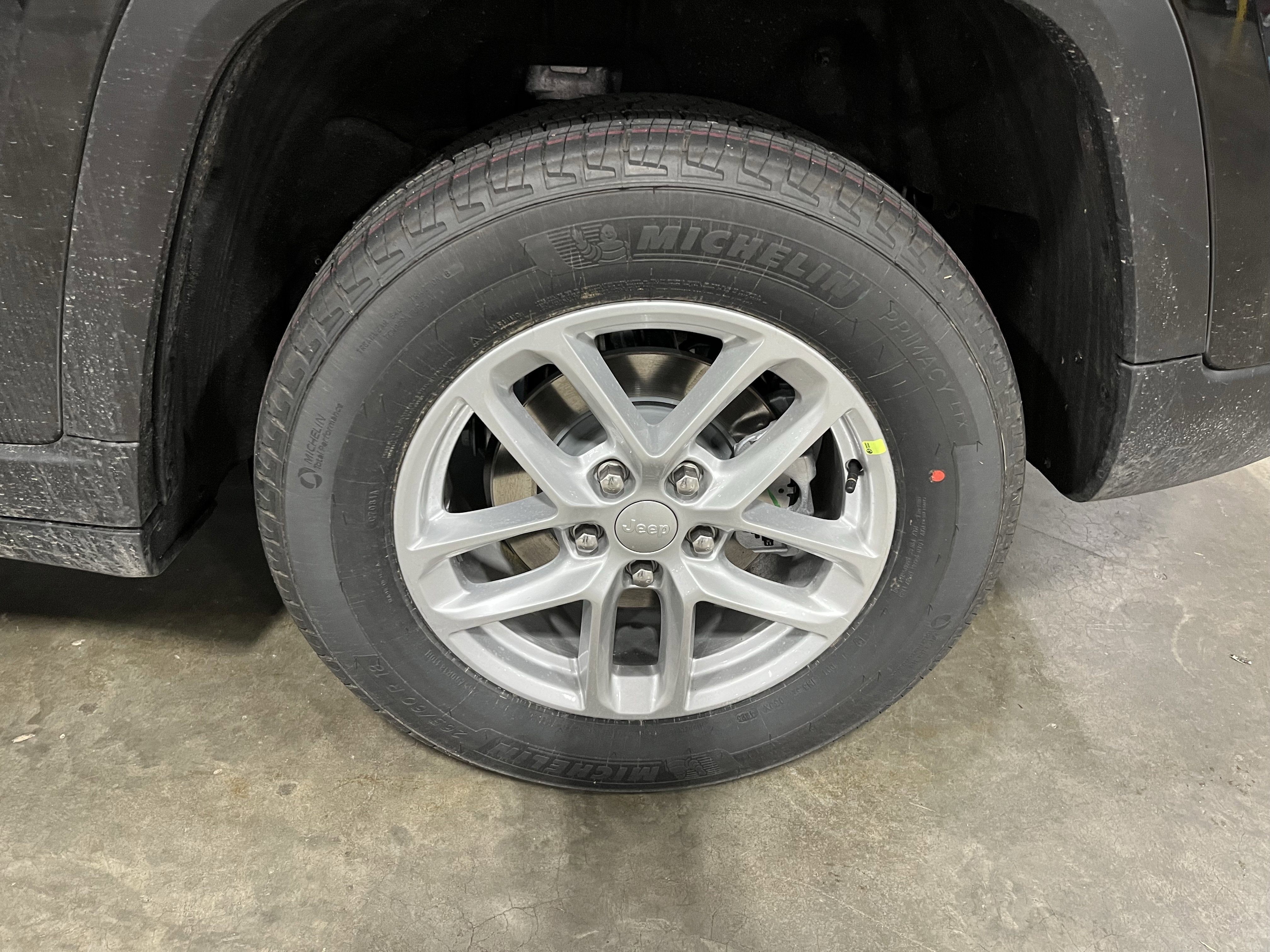 2026 Jeep Grand Cherokee GRAND CHEROKEE LAREDO X 4X4