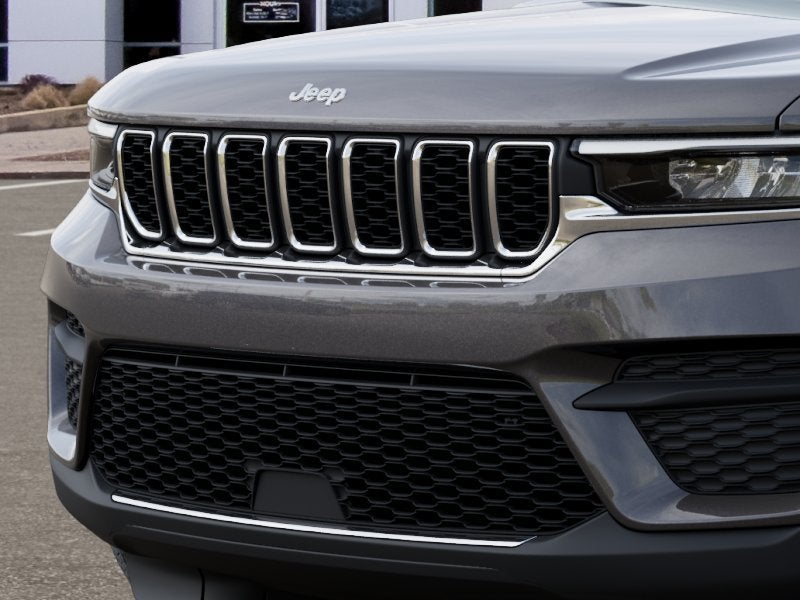 2026 Jeep Grand Cherokee GRAND CHEROKEE LAREDO X 4X4