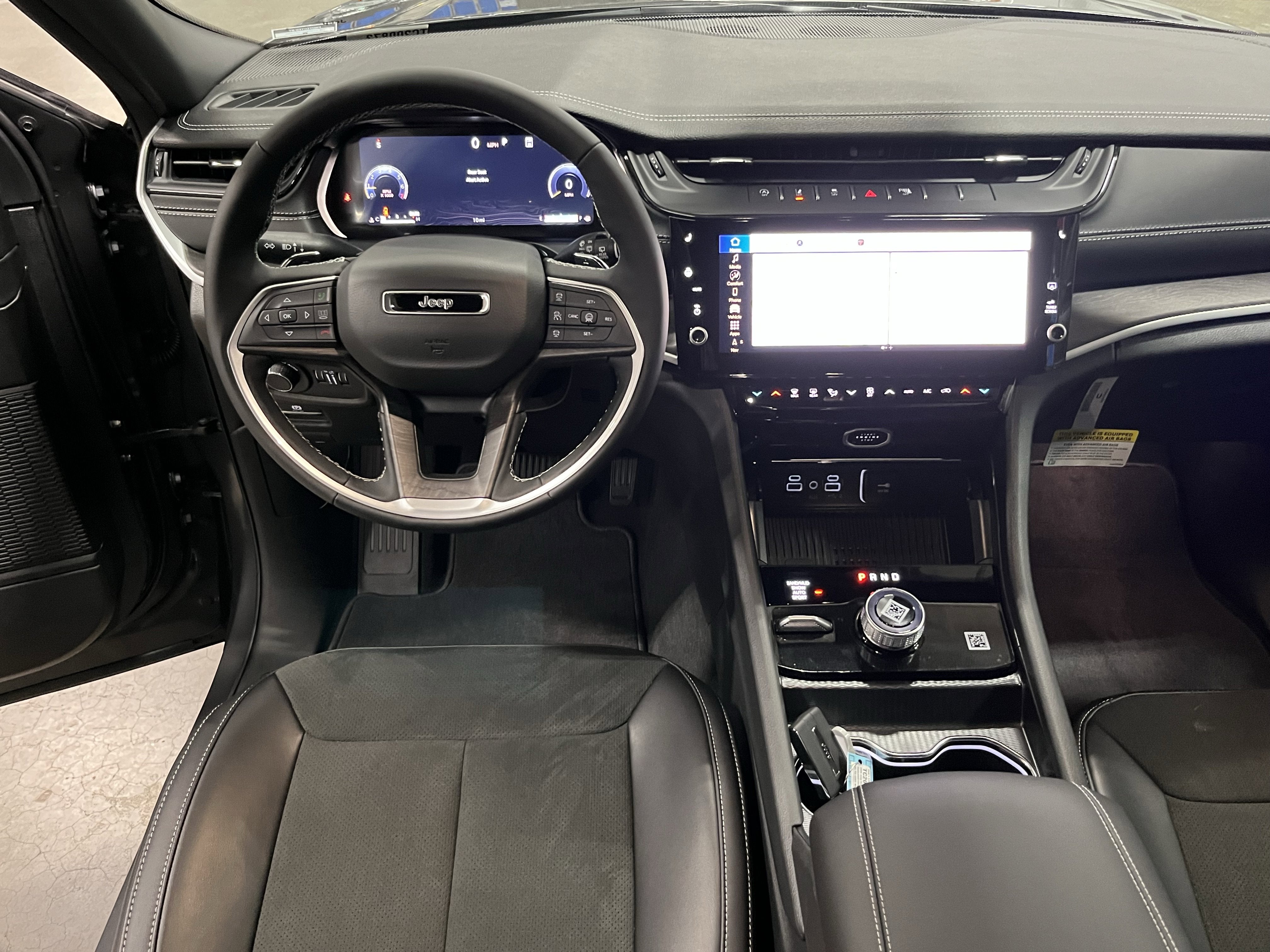 2026 Jeep Grand Cherokee GRAND CHEROKEE ALTITUDE 4X4