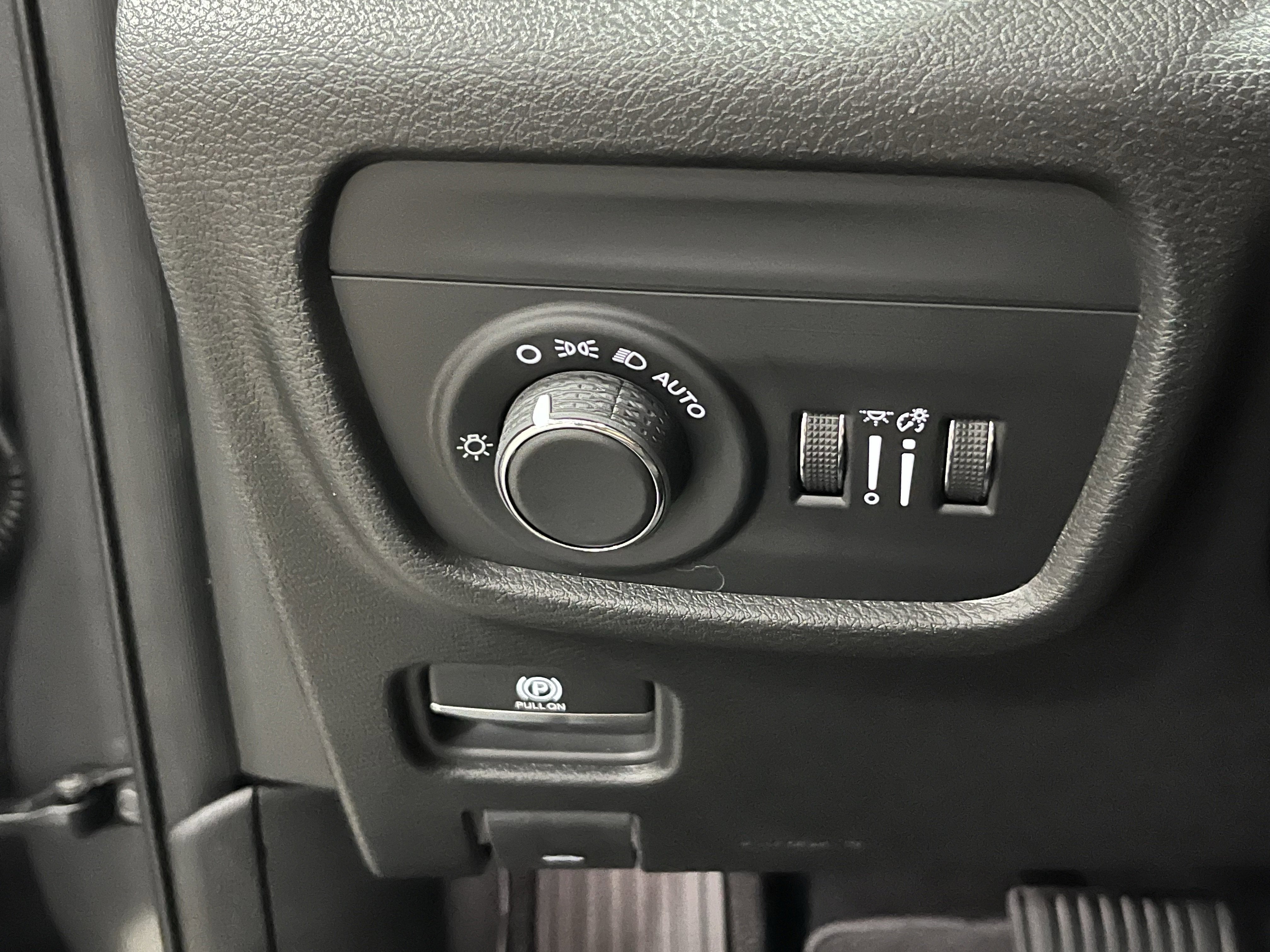 2026 Jeep Grand Cherokee GRAND CHEROKEE ALTITUDE 4X4