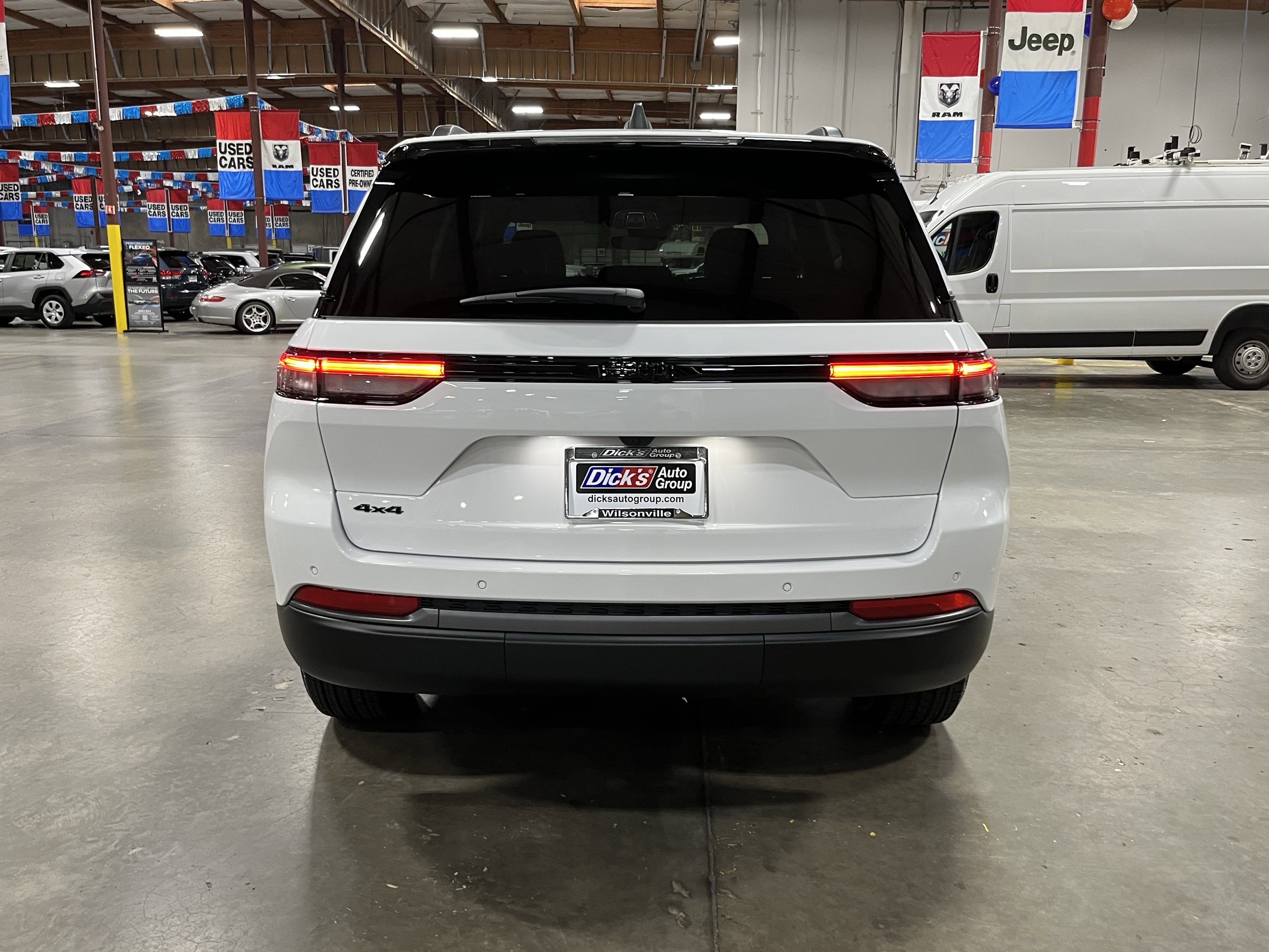 2026 Jeep Grand Cherokee GRAND CHEROKEE ALTITUDE 4X4