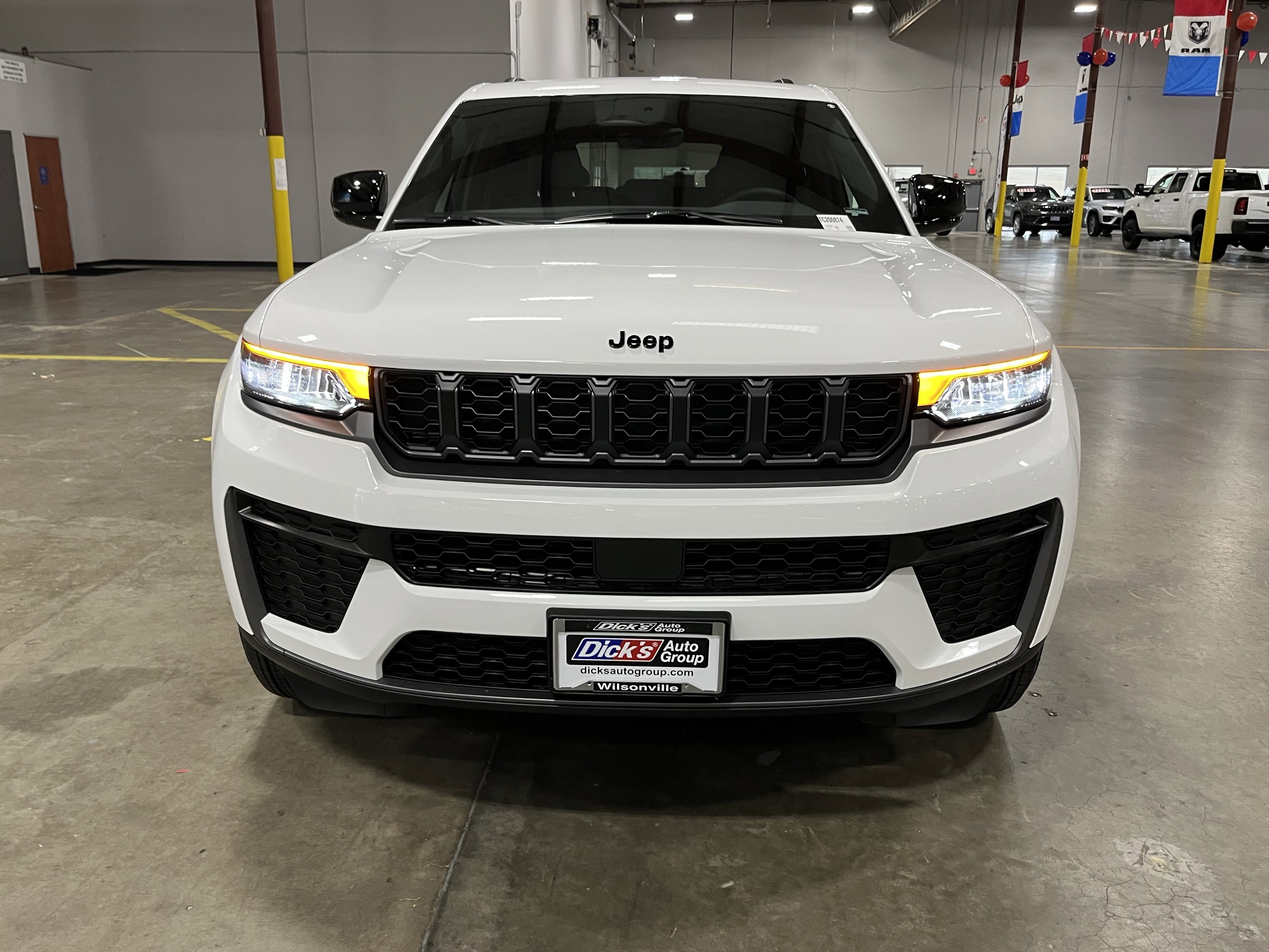 2026 Jeep Grand Cherokee GRAND CHEROKEE ALTITUDE 4X4