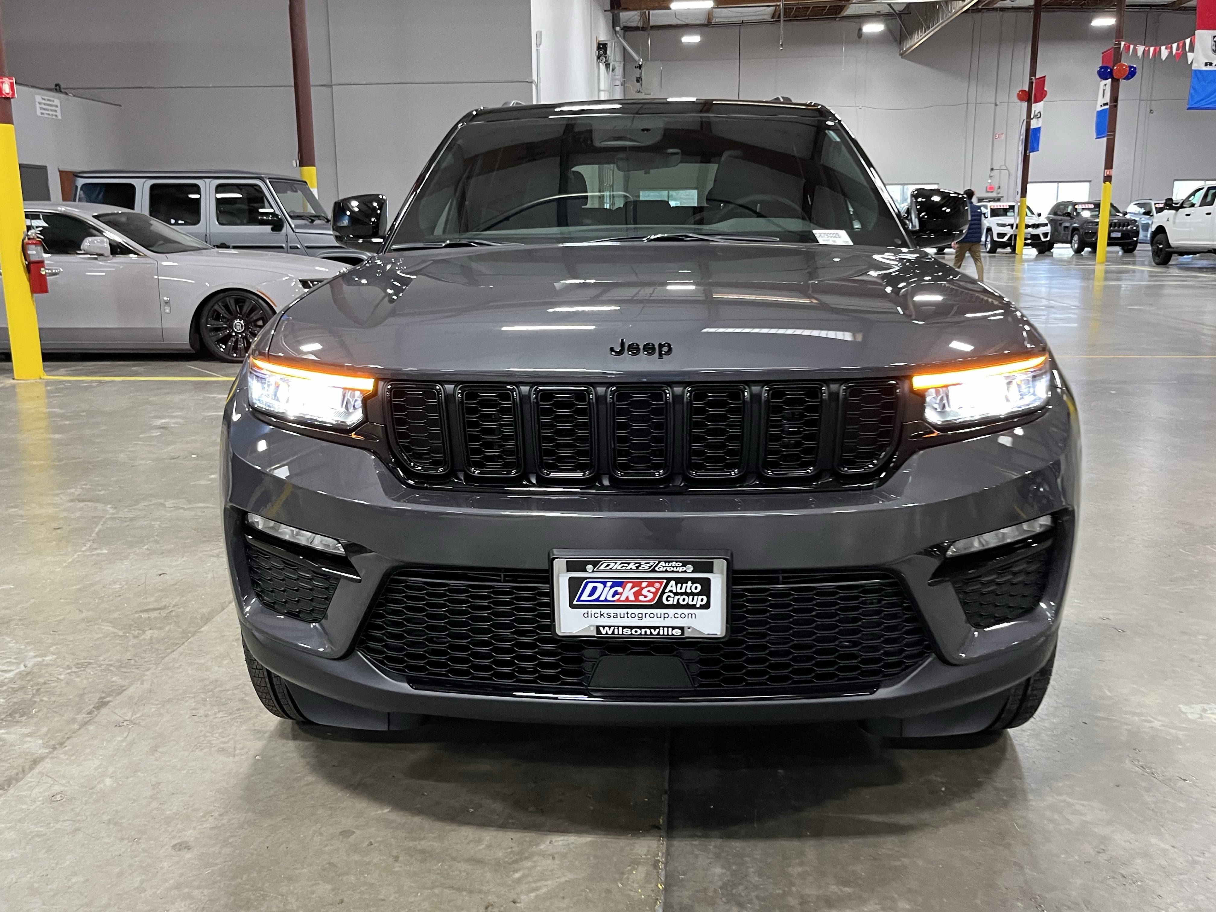 2025 Jeep Grand Cherokee GRAND CHEROKEE LIMITED 4X4