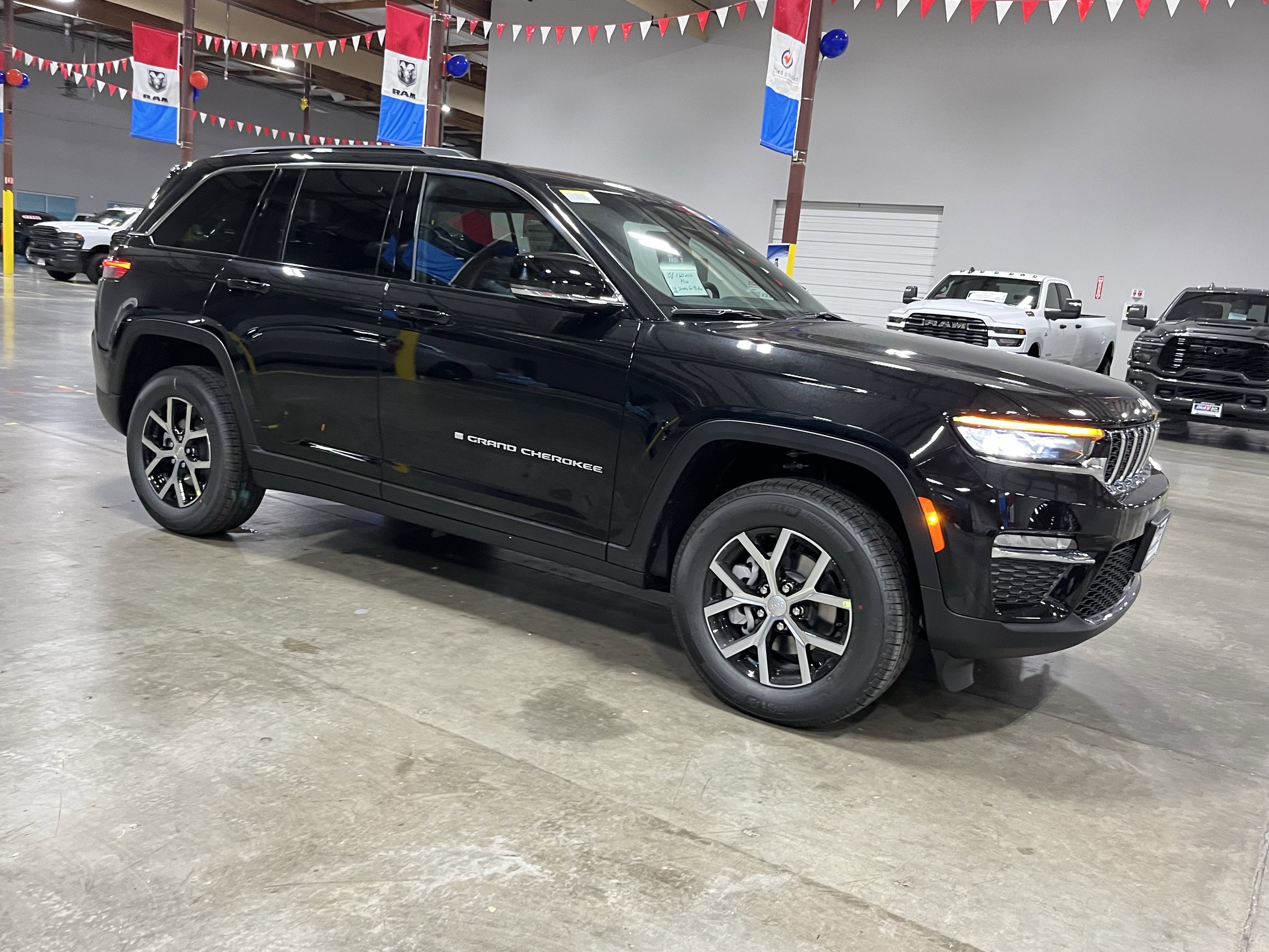 2025 Jeep Grand Cherokee GRAND CHEROKEE LIMITED 4X4