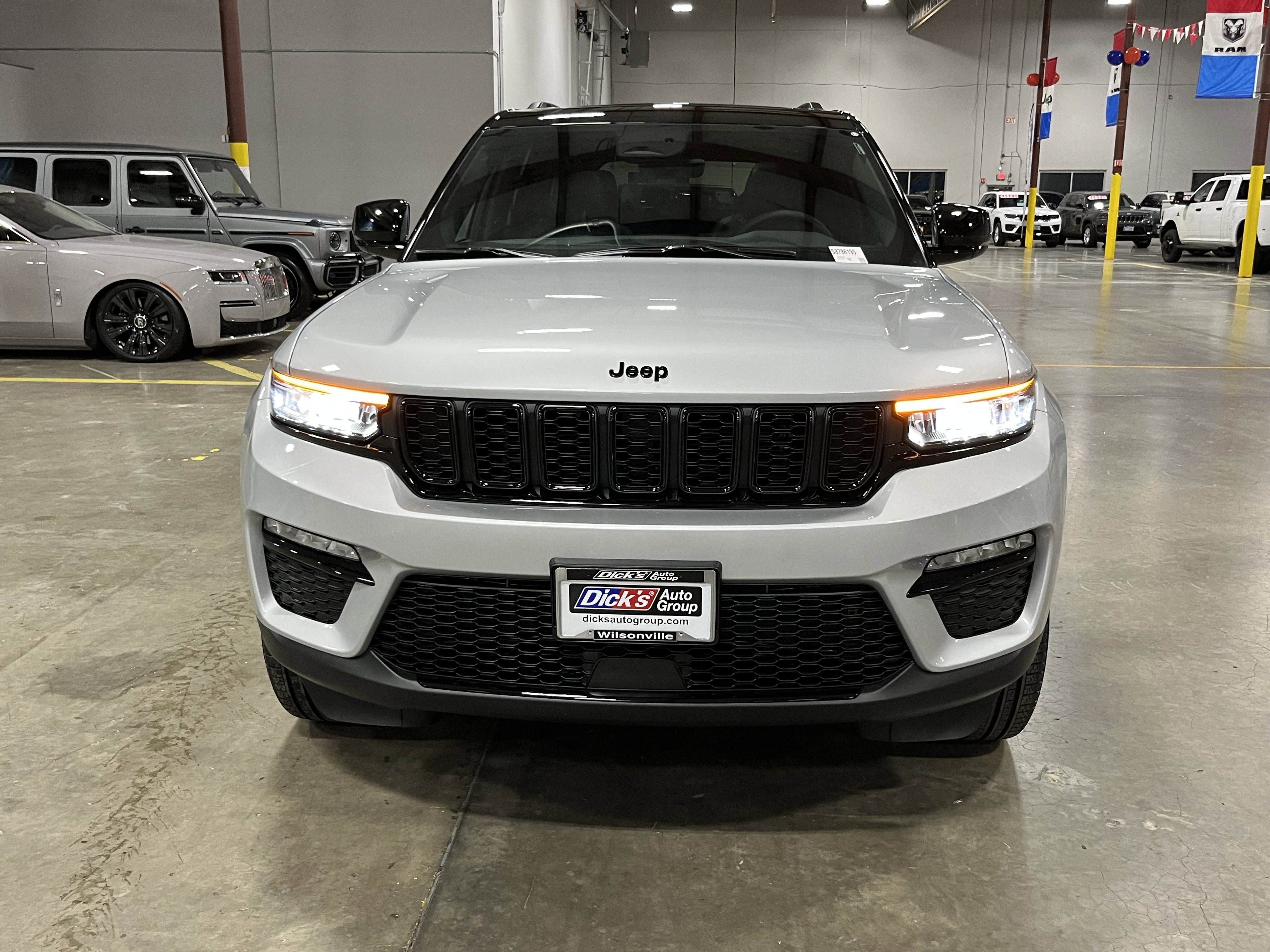 2025 Jeep Grand Cherokee GRAND CHEROKEE LIMITED 4X4