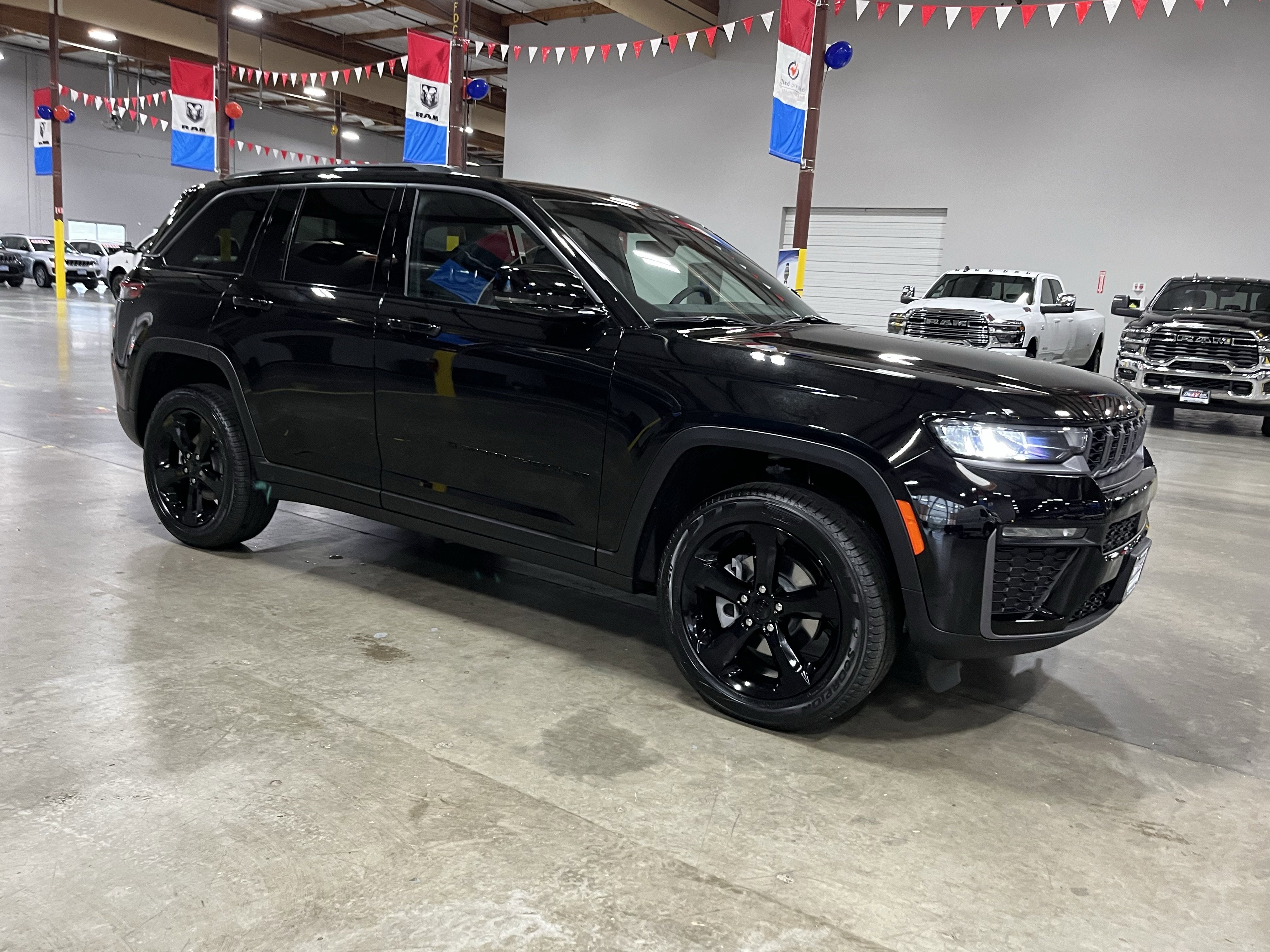 2026 Jeep Grand Cherokee GRAND CHEROKEE LIMITED 4X4