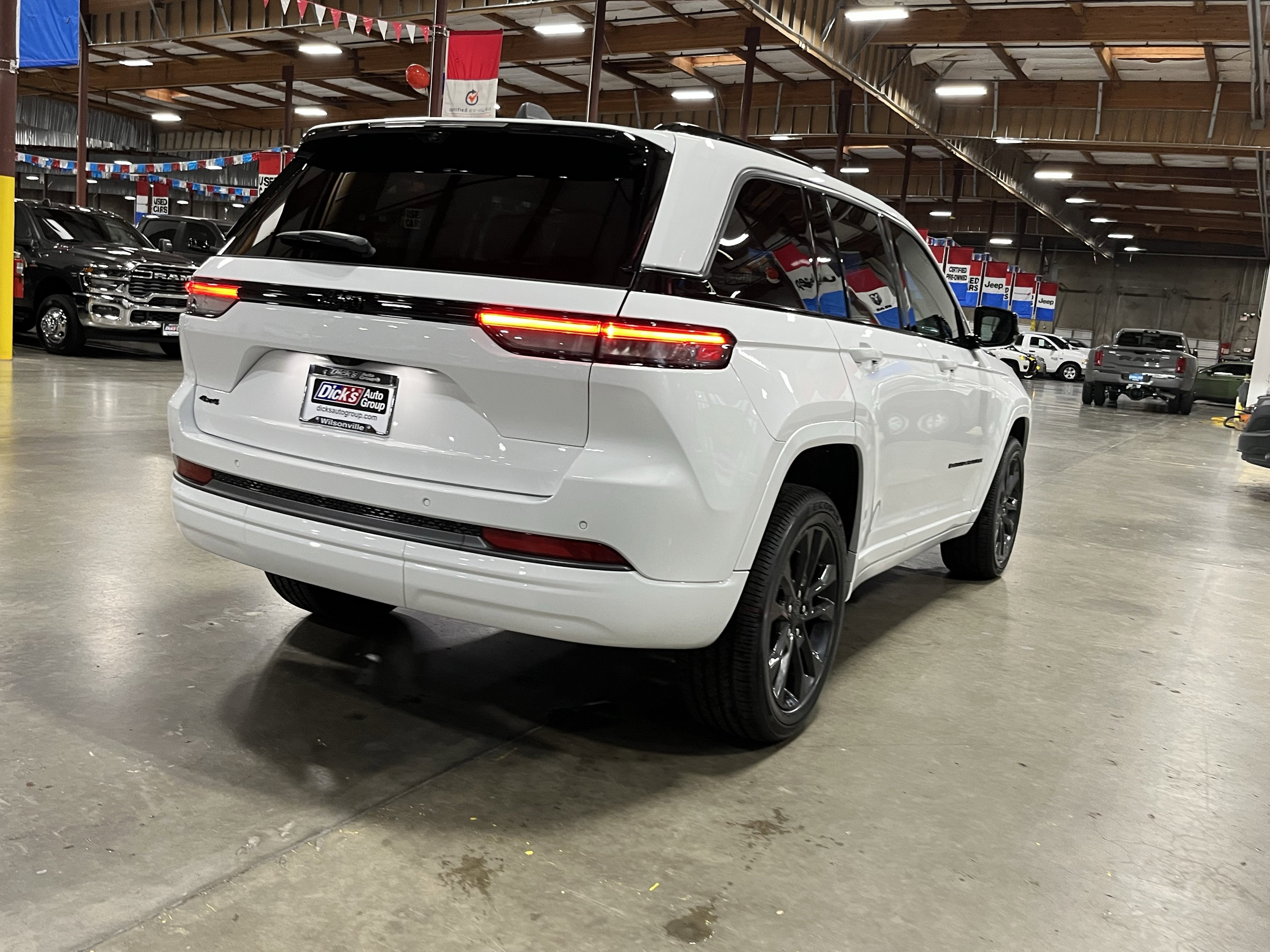 2026 Jeep Grand Cherokee GRAND CHEROKEE LIMITED RESERVE 4X4