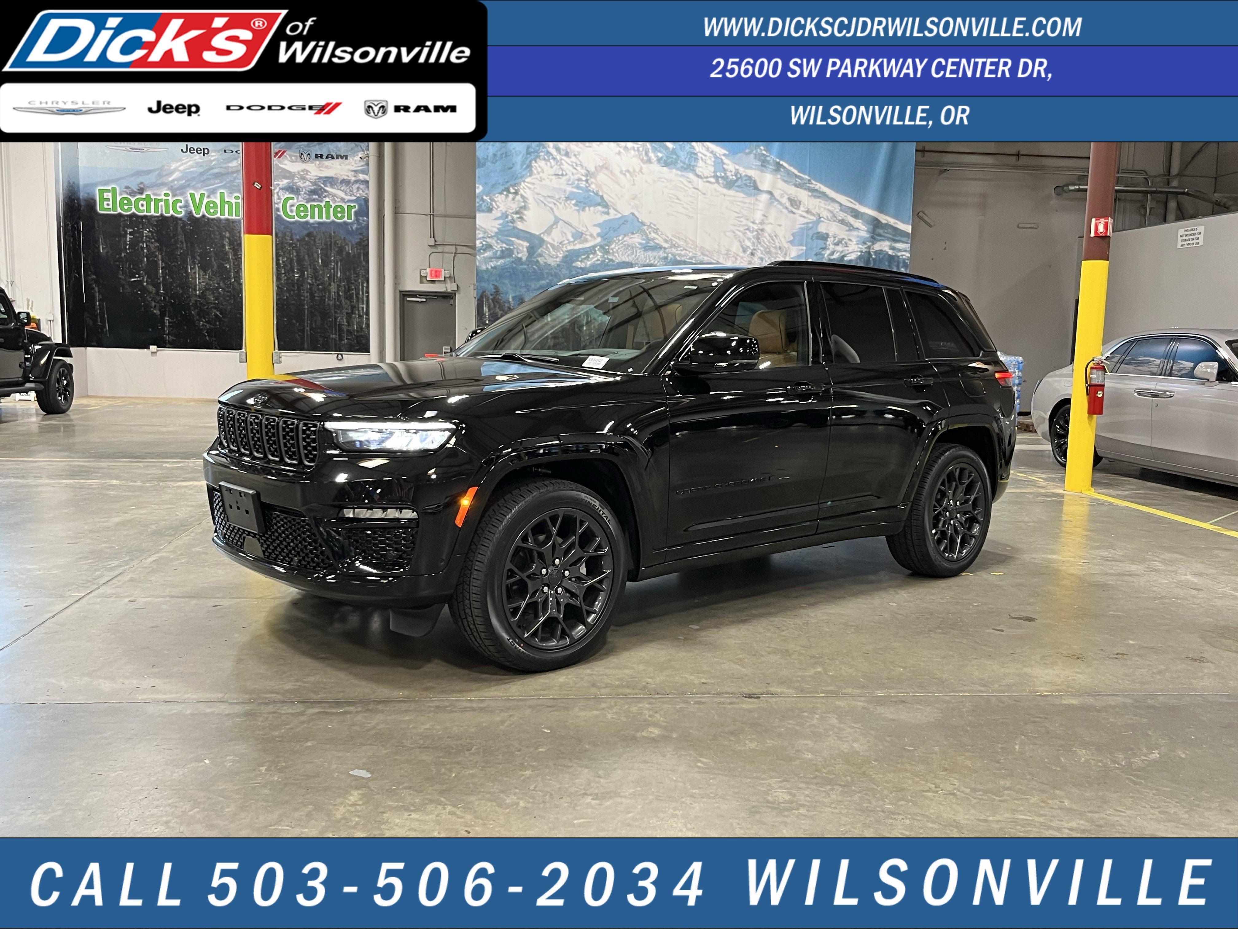 2025 Jeep Grand Cherokee GRAND CHEROKEE SUMMIT 4X4