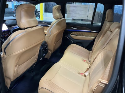 2025 Jeep Grand Cherokee GRAND CHEROKEE SUMMIT 4X4