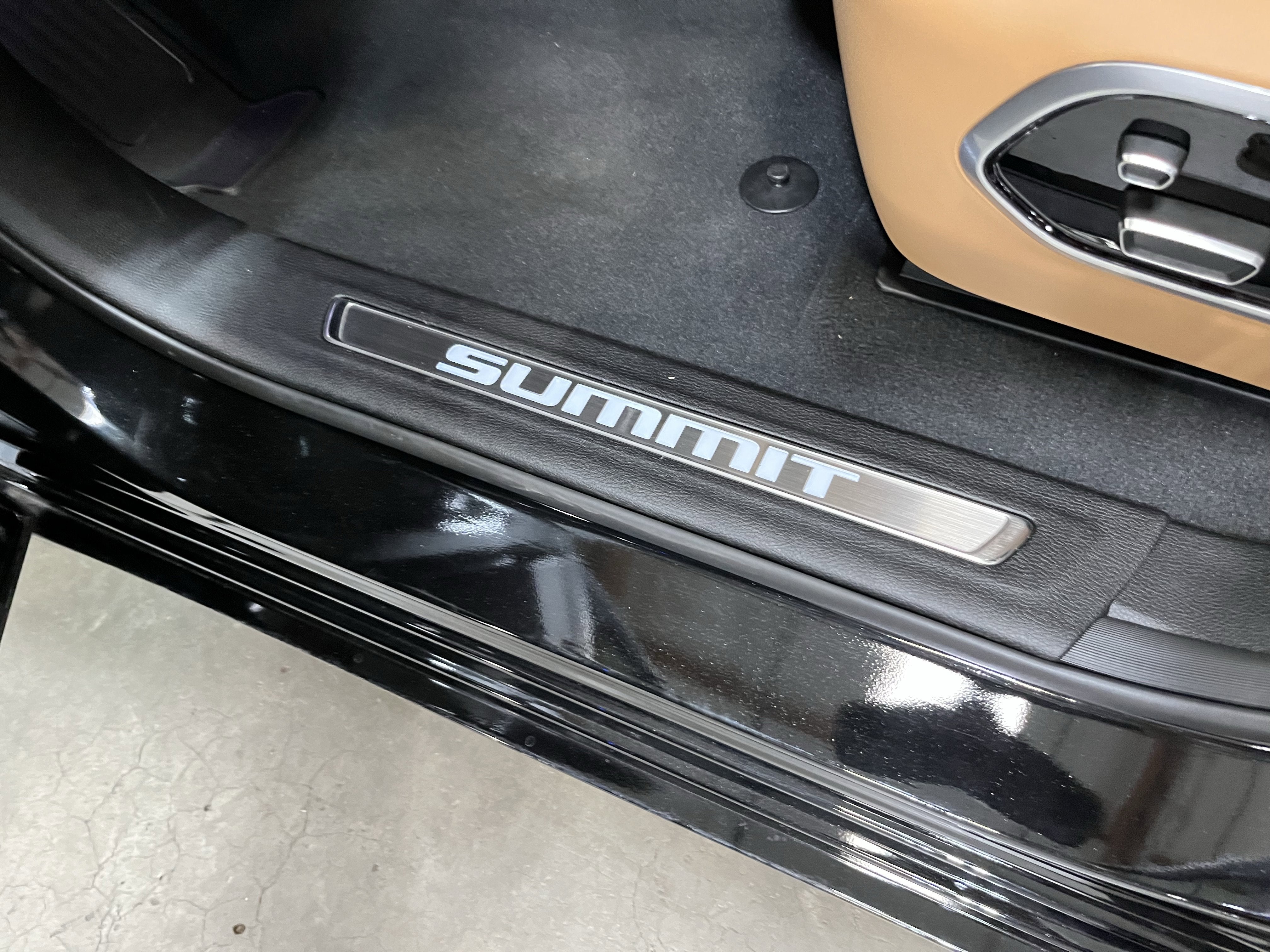 2025 Jeep Grand Cherokee GRAND CHEROKEE SUMMIT 4X4