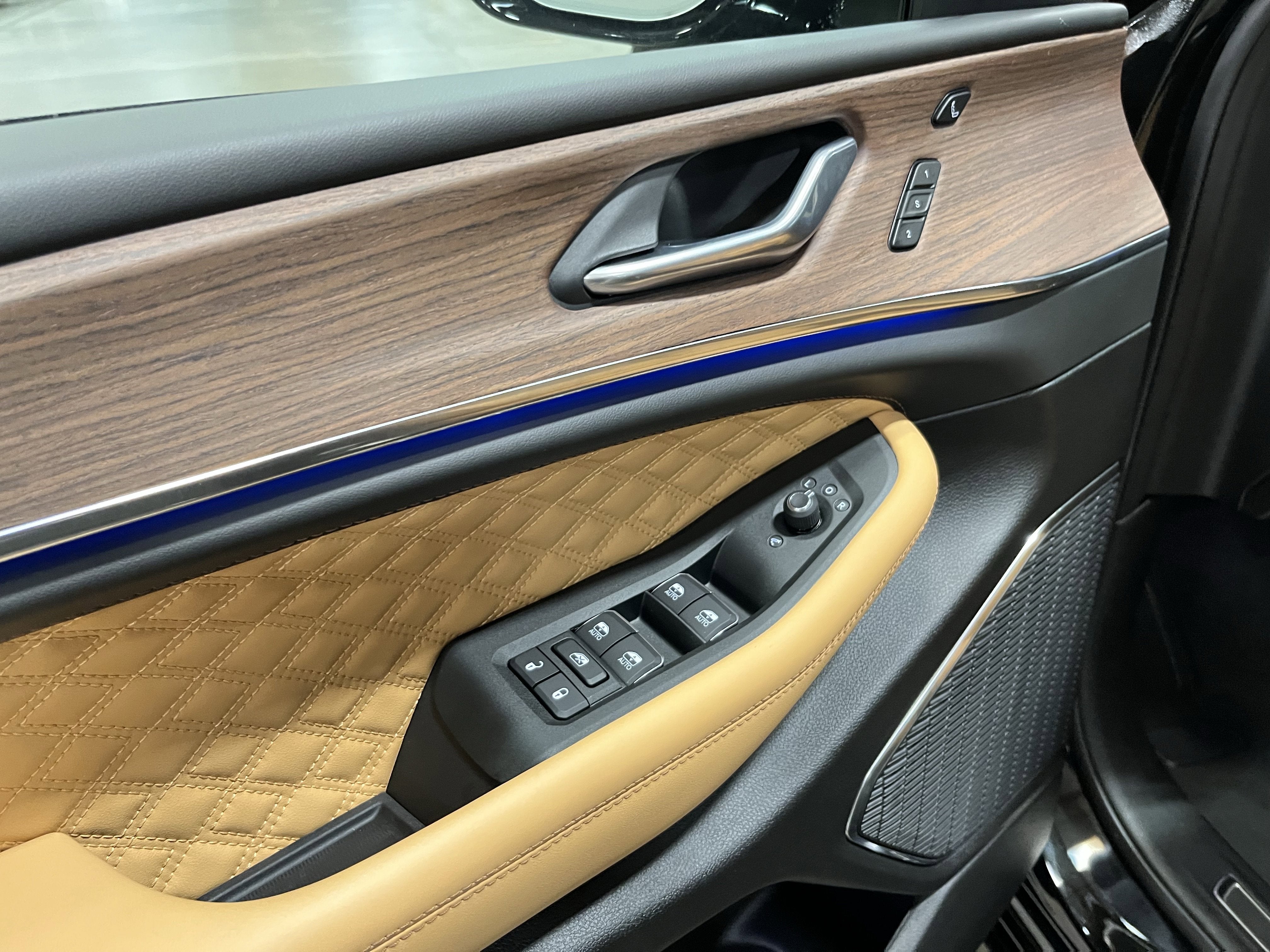 2025 Jeep Grand Cherokee GRAND CHEROKEE SUMMIT 4X4