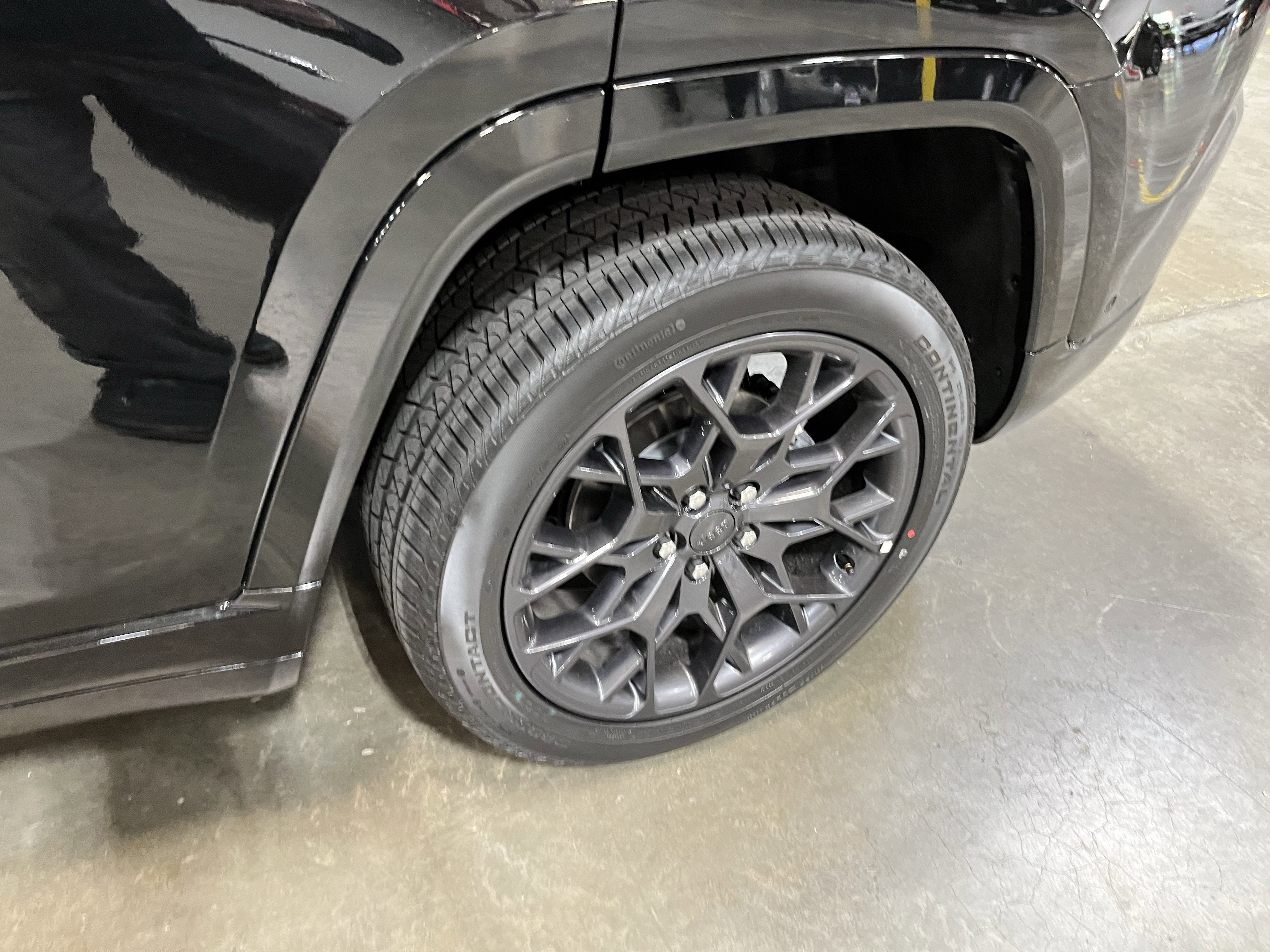 2025 Jeep Grand Cherokee GRAND CHEROKEE SUMMIT 4X4